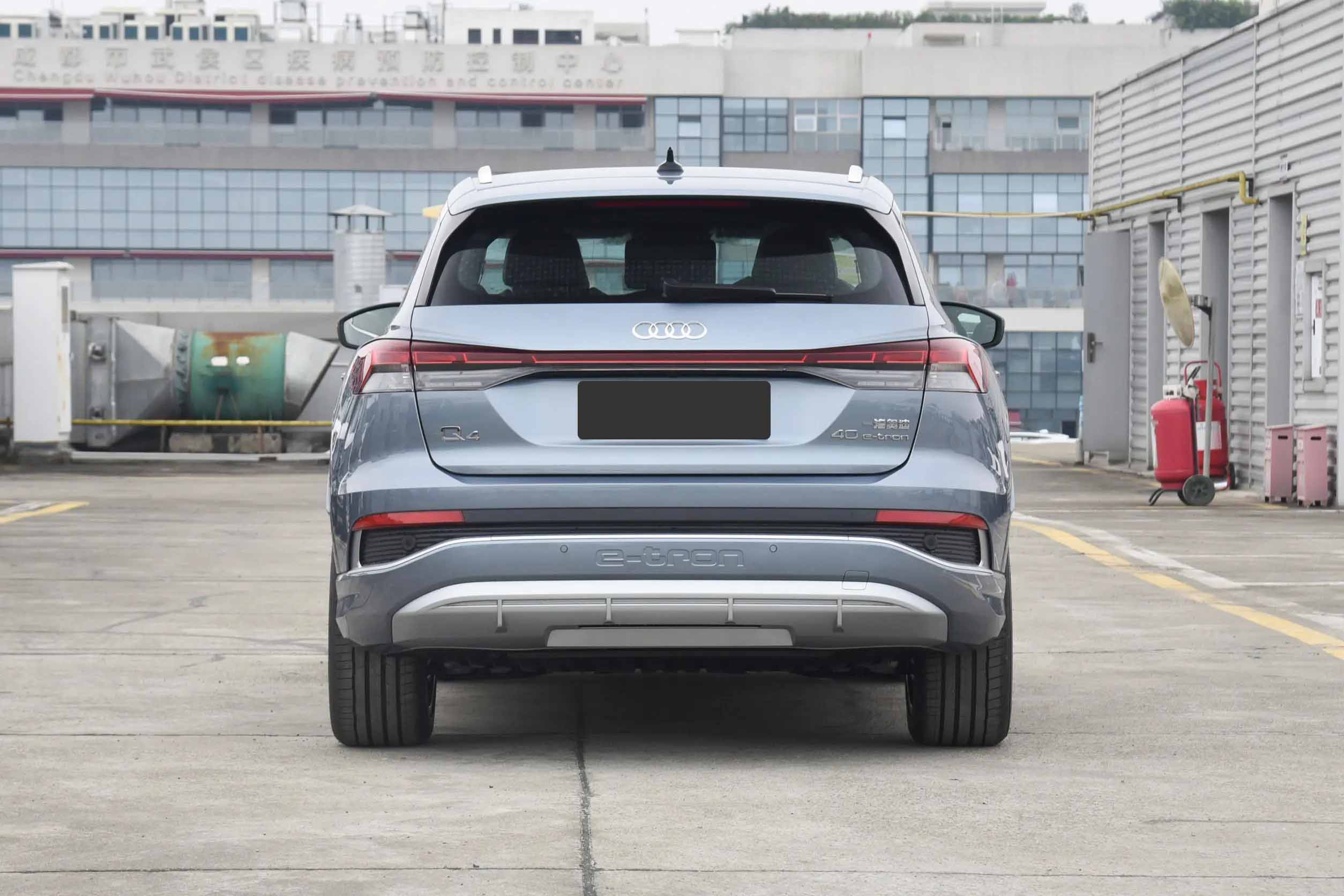 audi q4 e-tron 2024 внешний вид-4