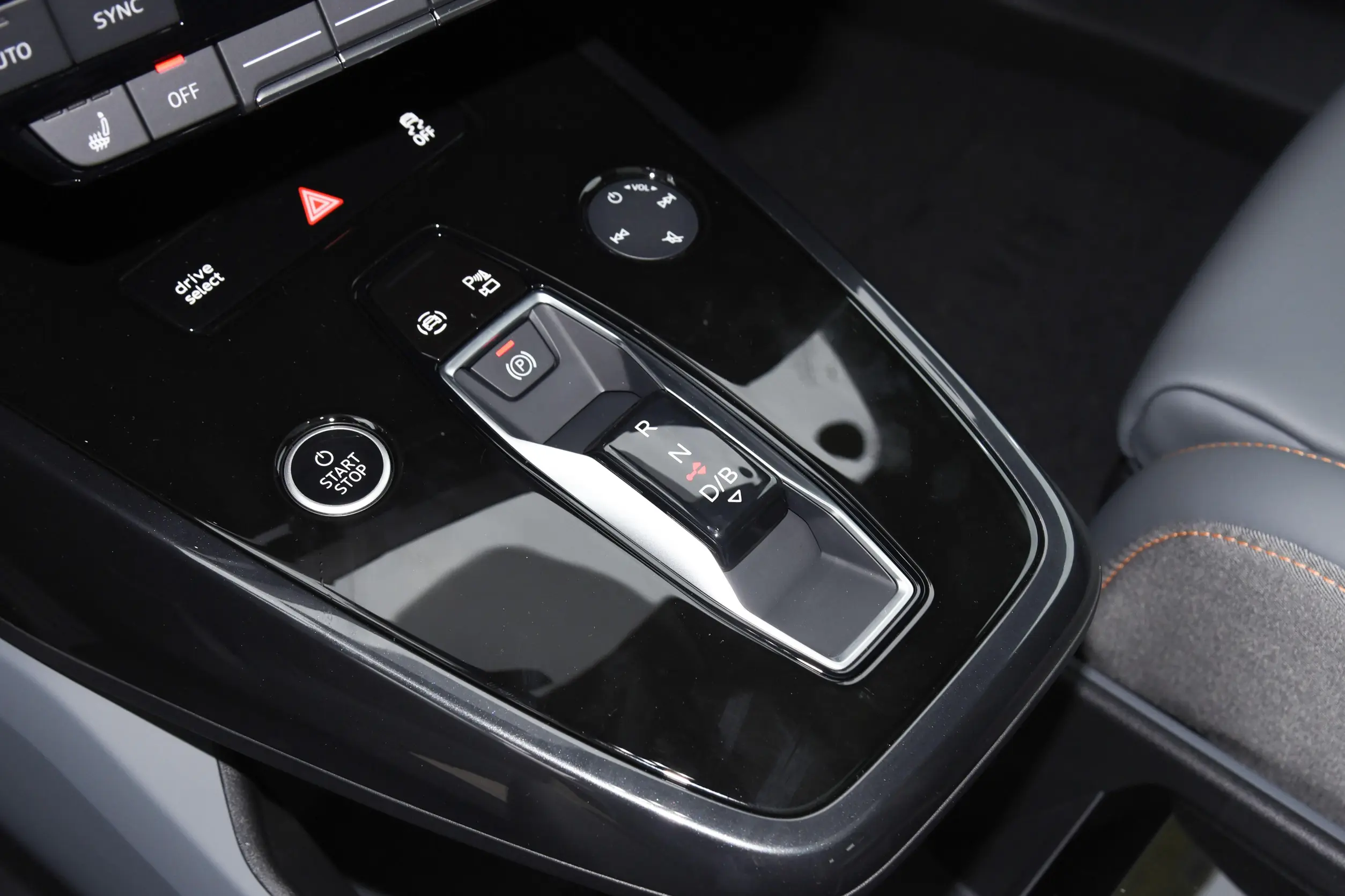 audi q4 e-tron 2024 интерьер-2
