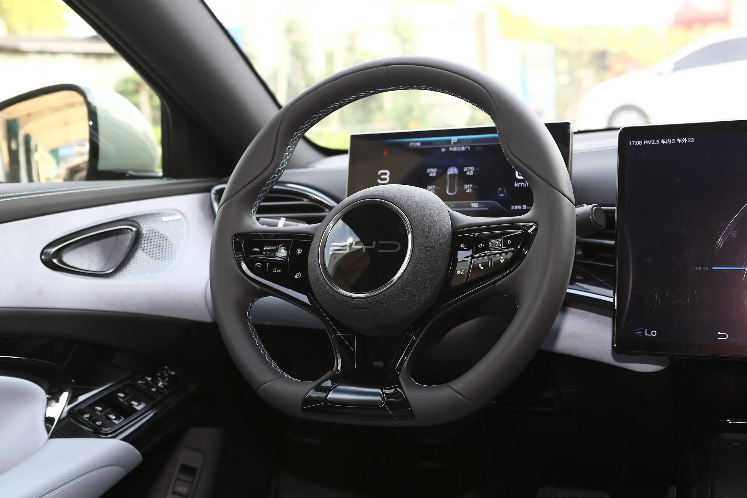 byd seal 2023 интерьер-2
