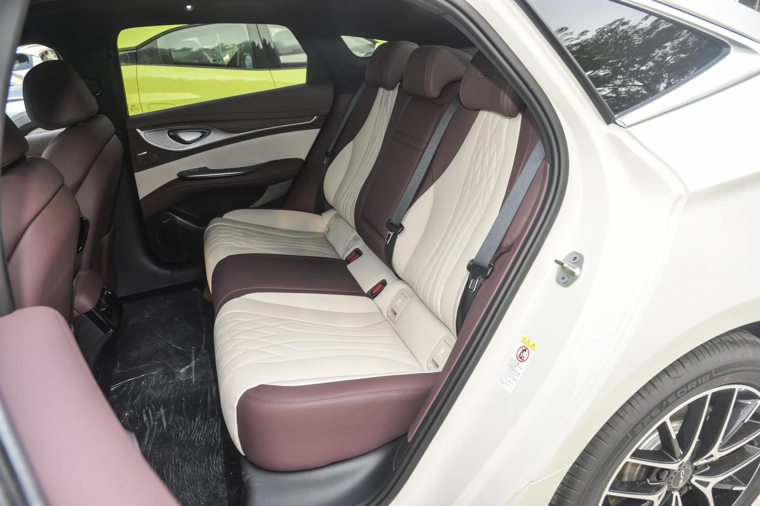 byd seal dm-i 2023 гибридное пространство-2