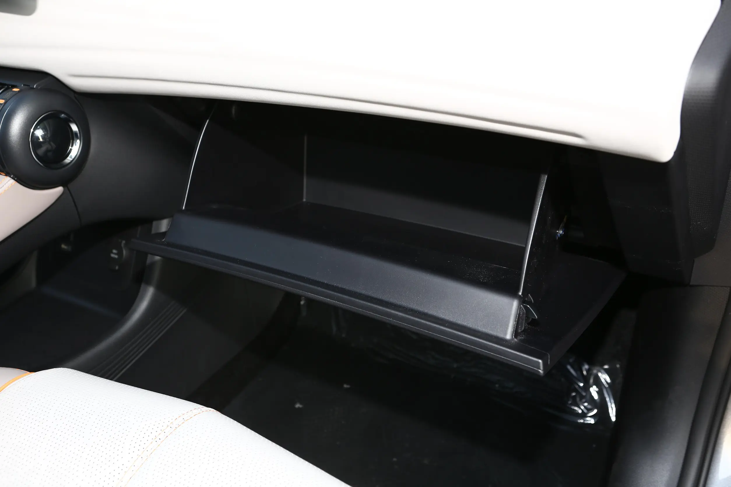 byd yuan plus 2023 interior-4