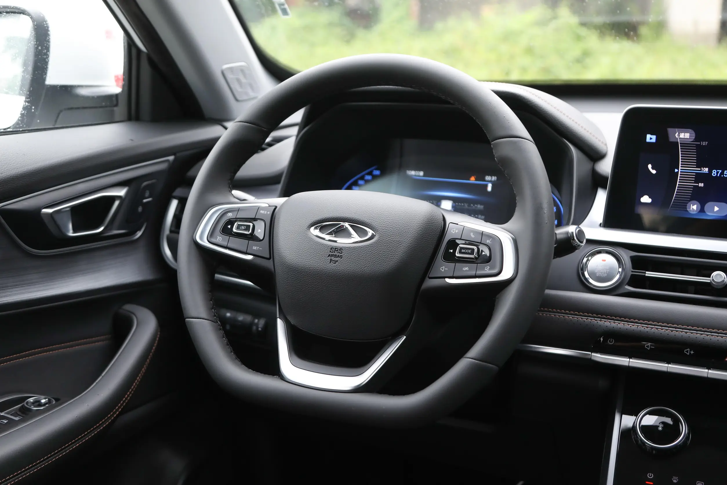chery tiggo 5x 2023 интерьер-2