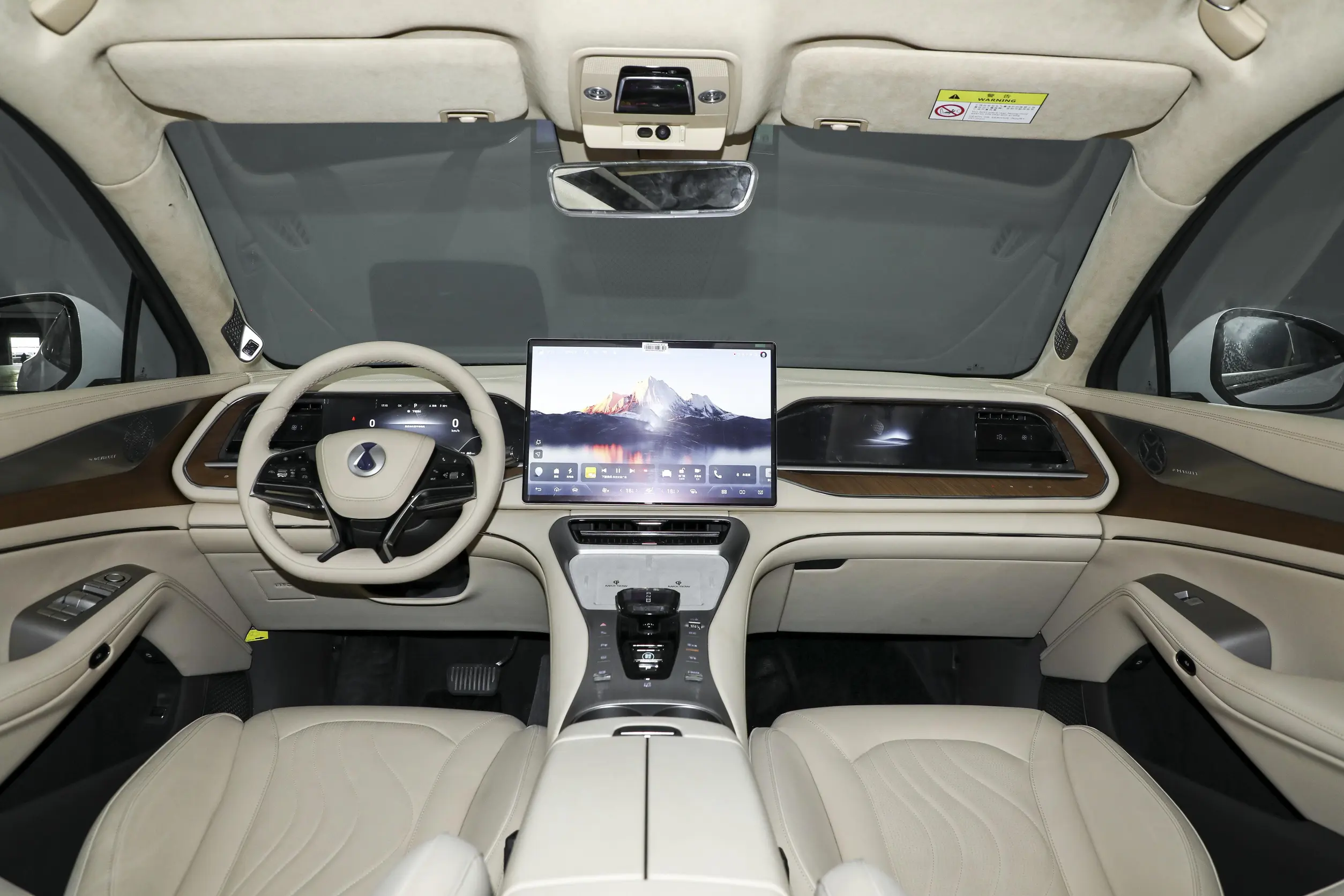 denza n7 2023 interior-1