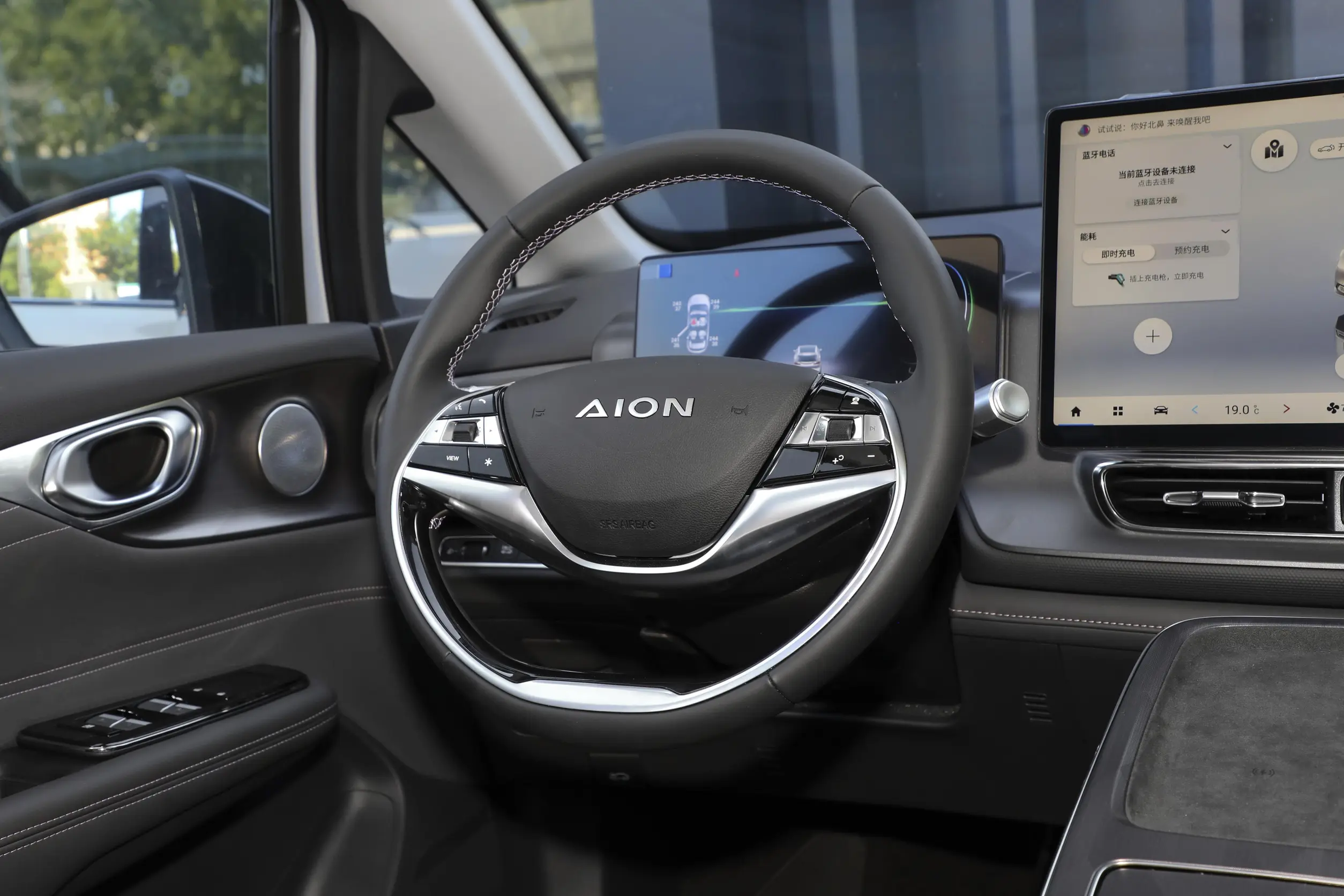 gac aion v 2024 интерьер-2