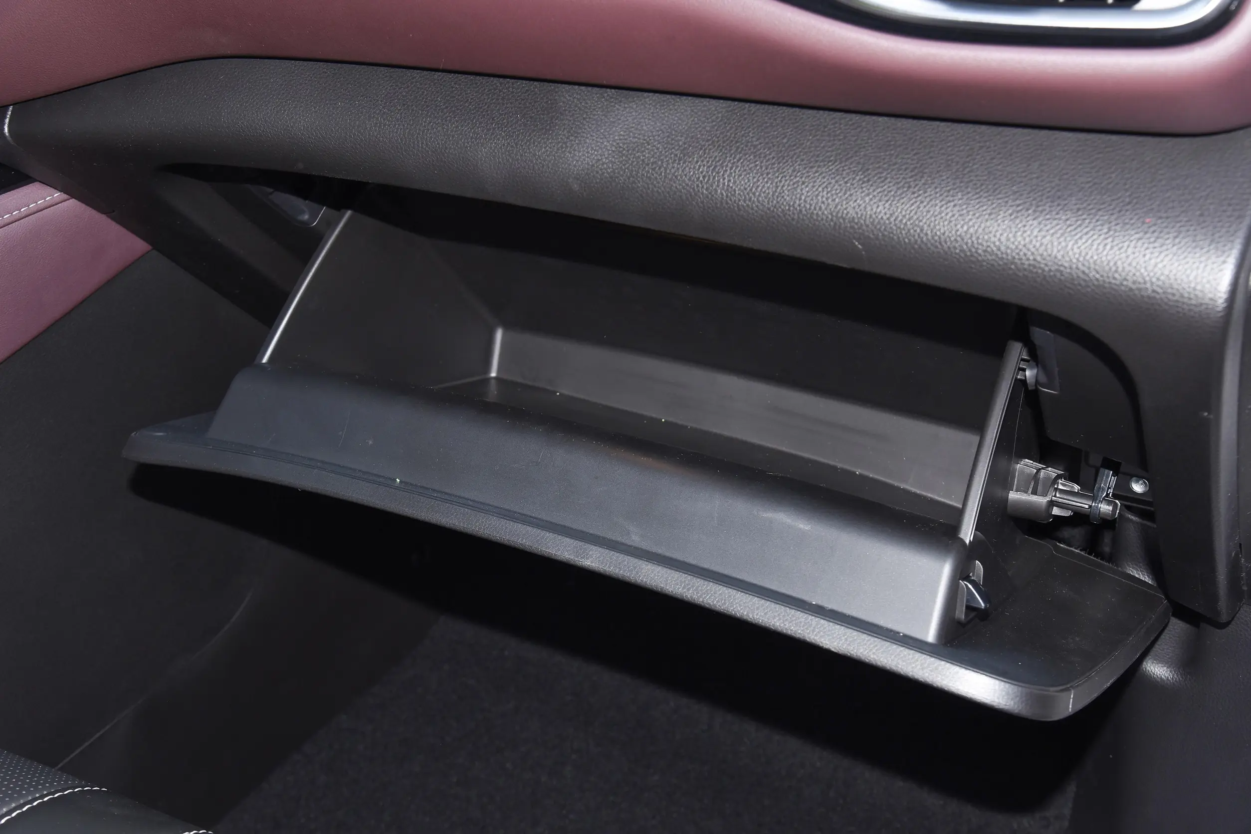 gac trumpchi m6 2023 интерьер-4