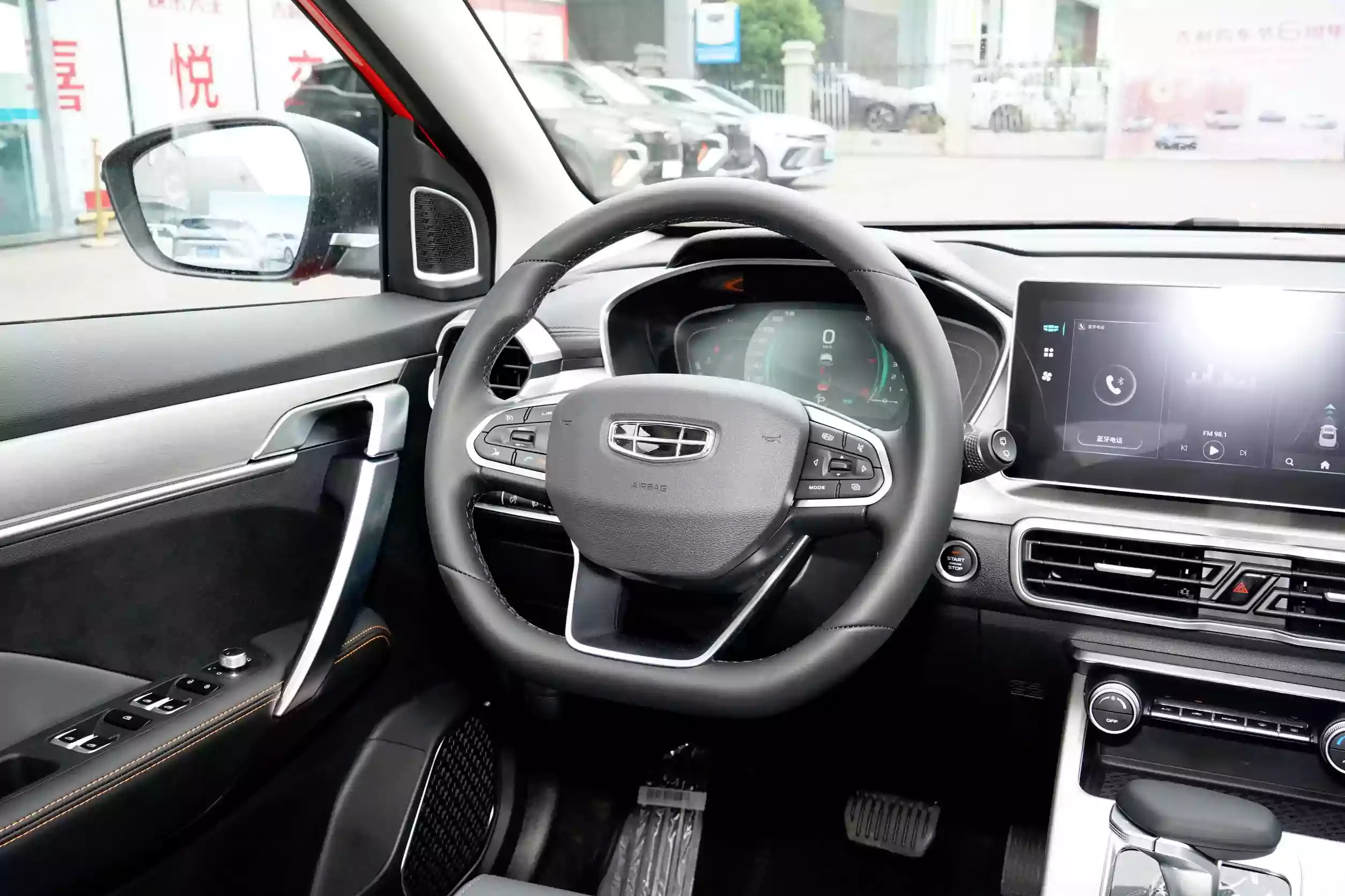 geely coolray 2023 интерьер-2