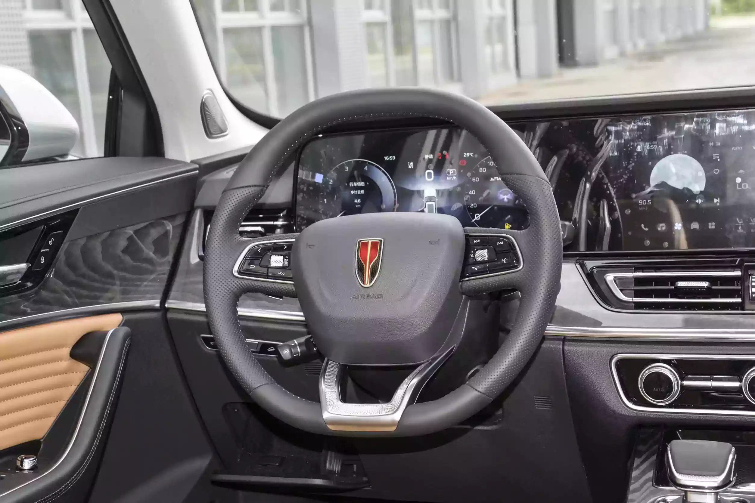 hongqi hs5 2023 интерьер-2
