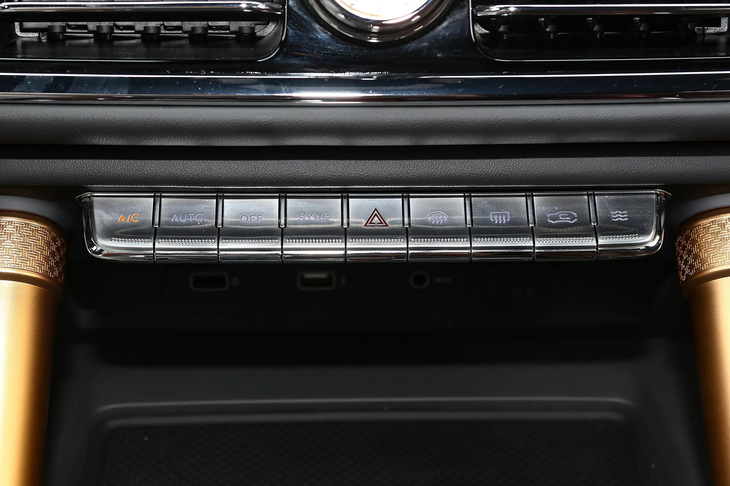 hongqi ls7 2022 интерьер-3