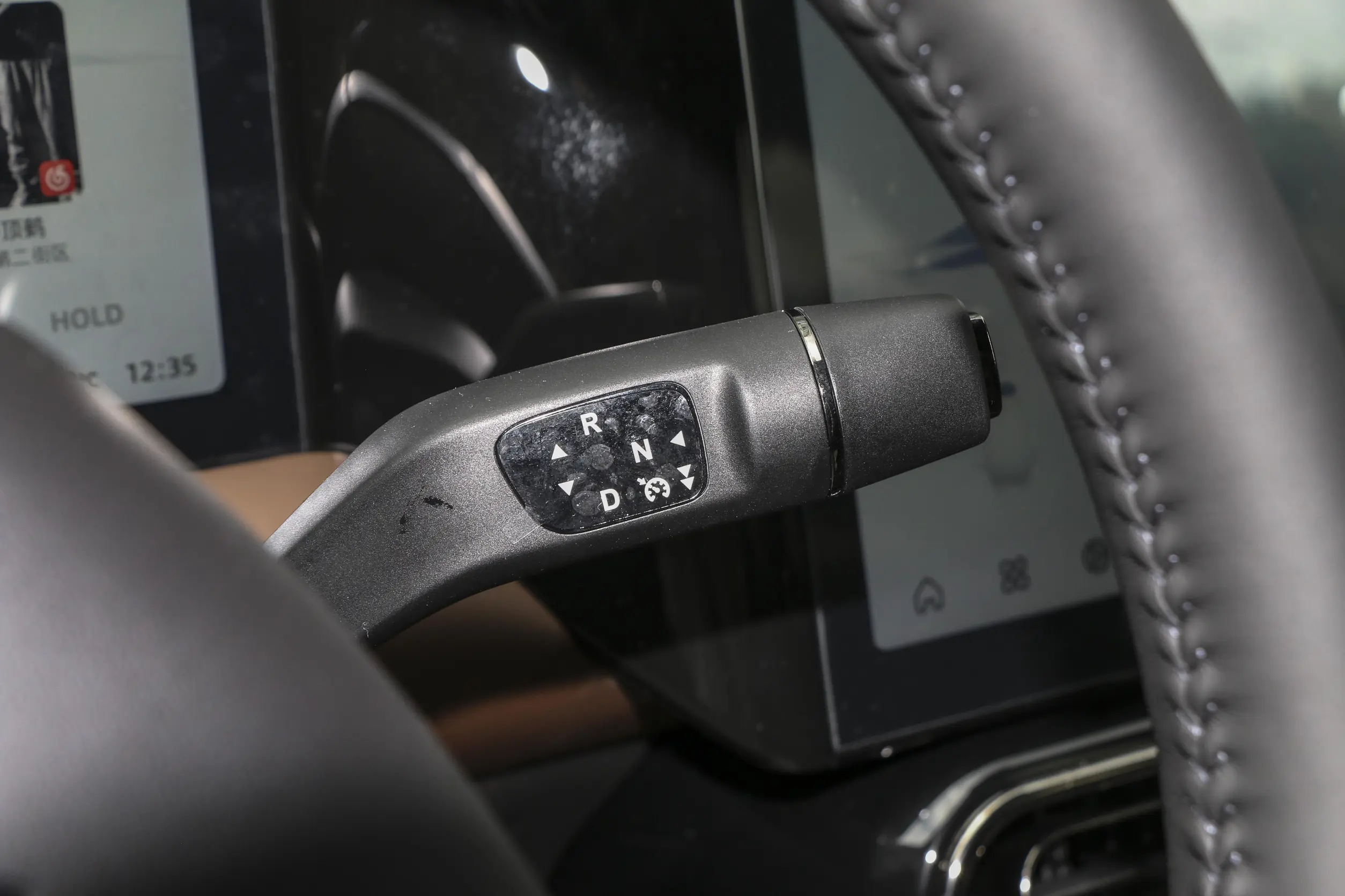 leapmotor c01 2023 интерьер-2