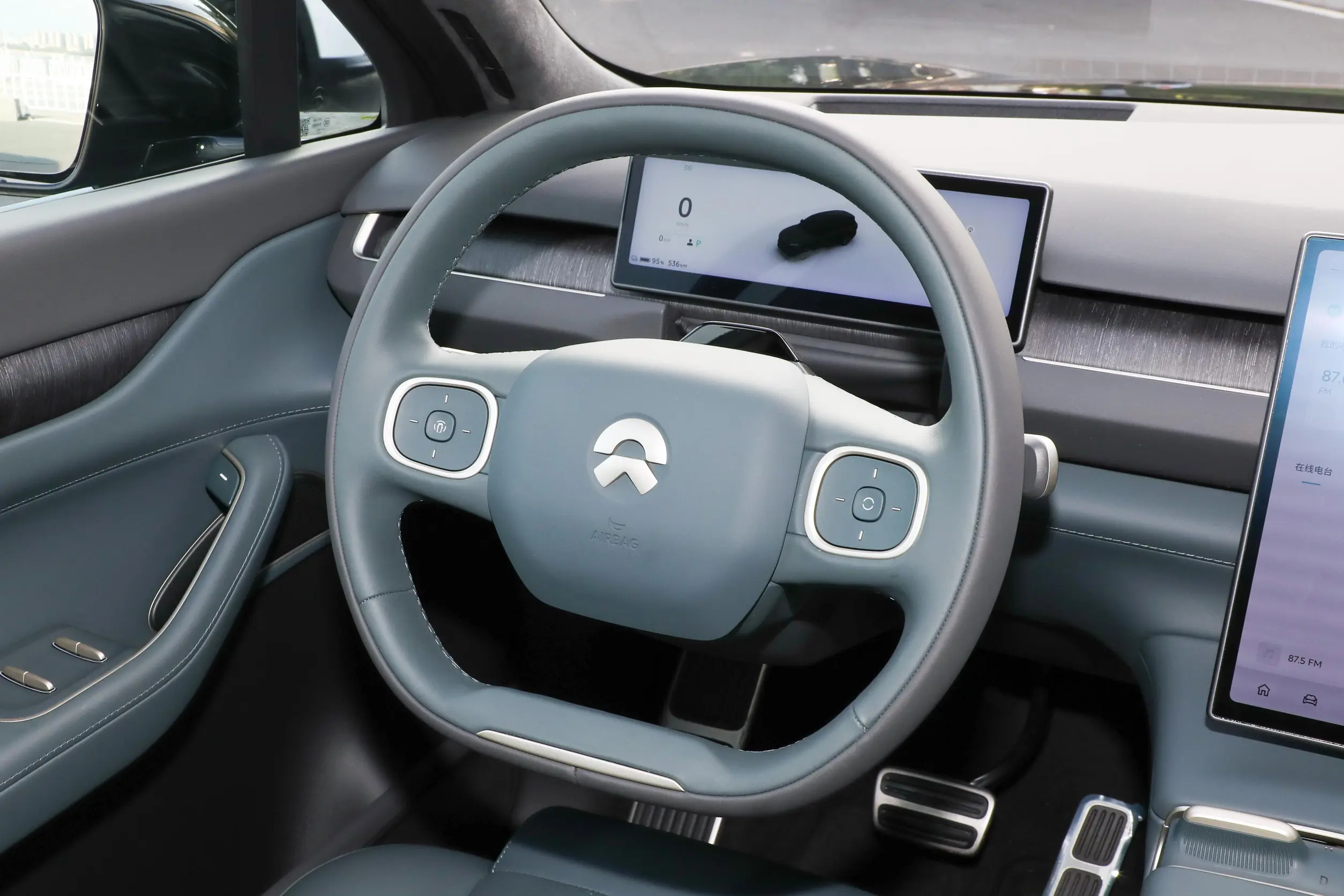 nio es8 2023 интерьер-2