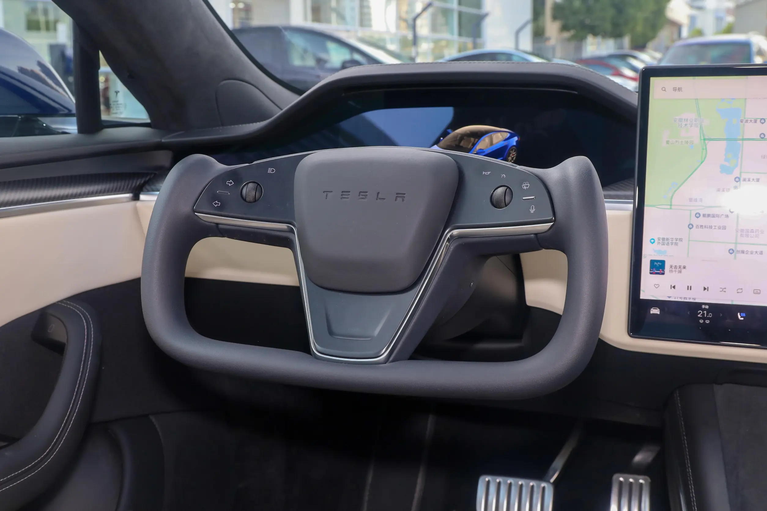 tesla model s 2023 интерьер-2