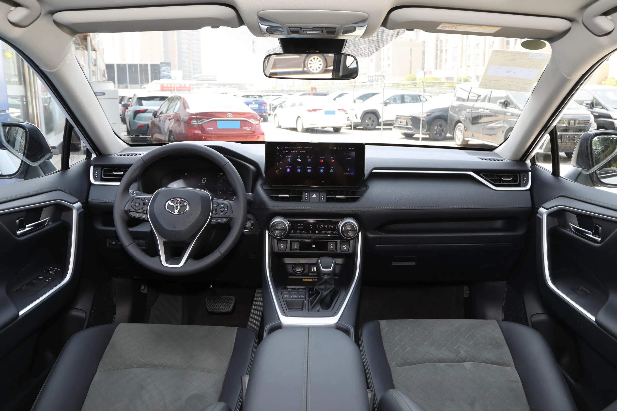 toyota rav4 2023 interior-1