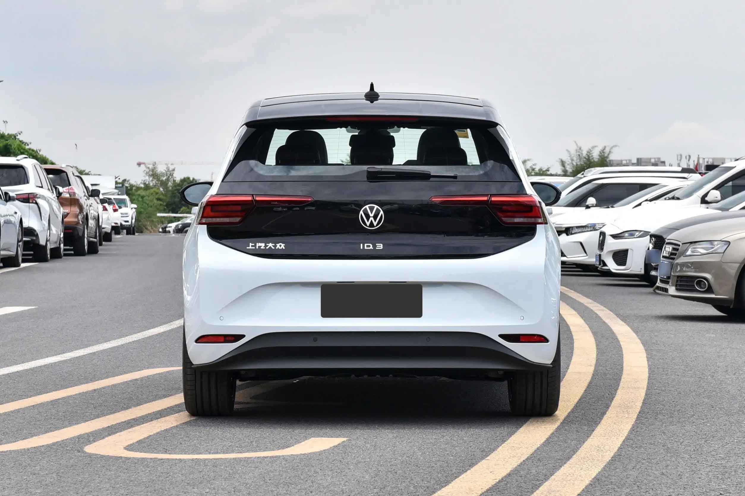 volkswagen id.3 2023 внешний вид-4