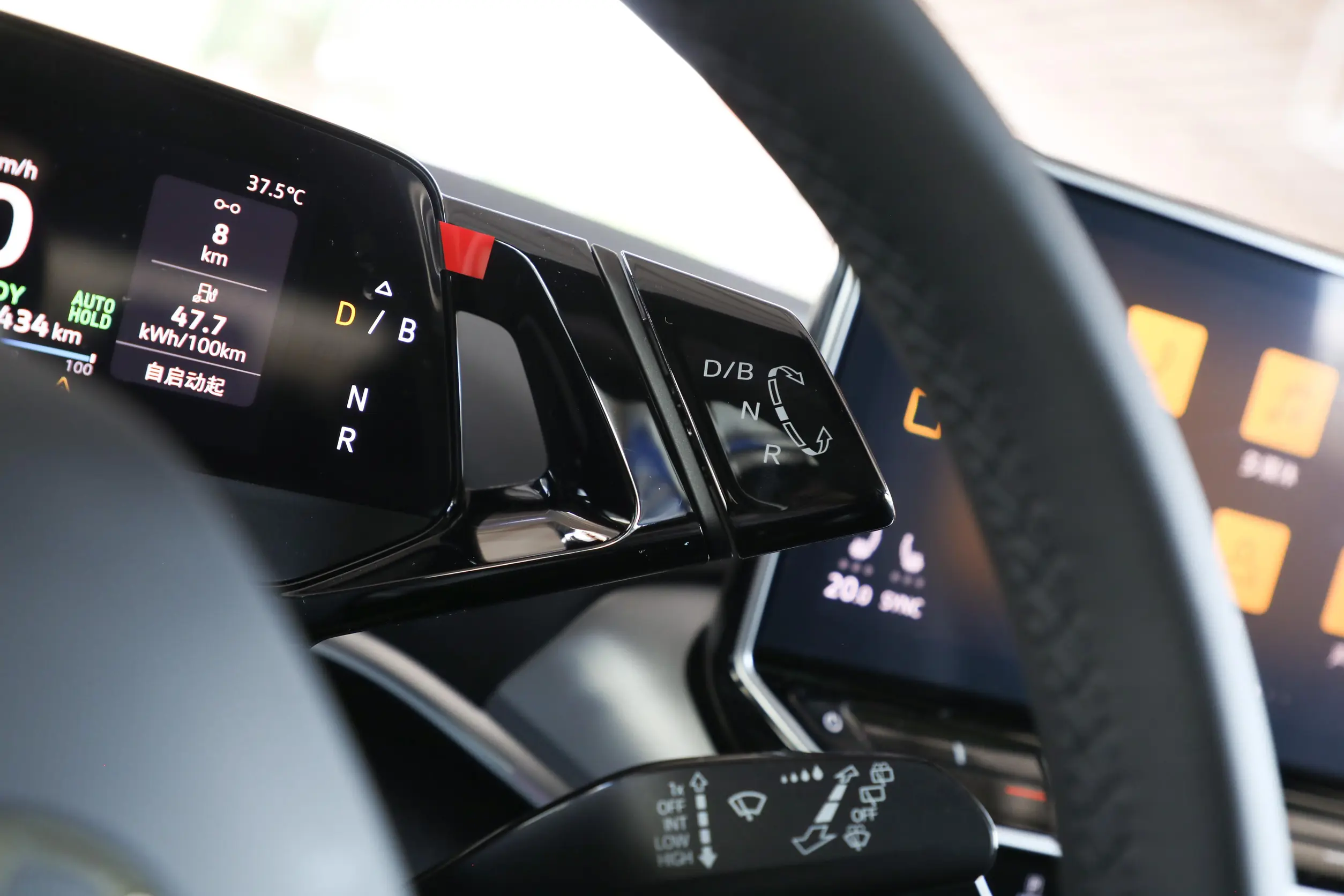 volkswagen id.4 crozz 2024 интерьер-3