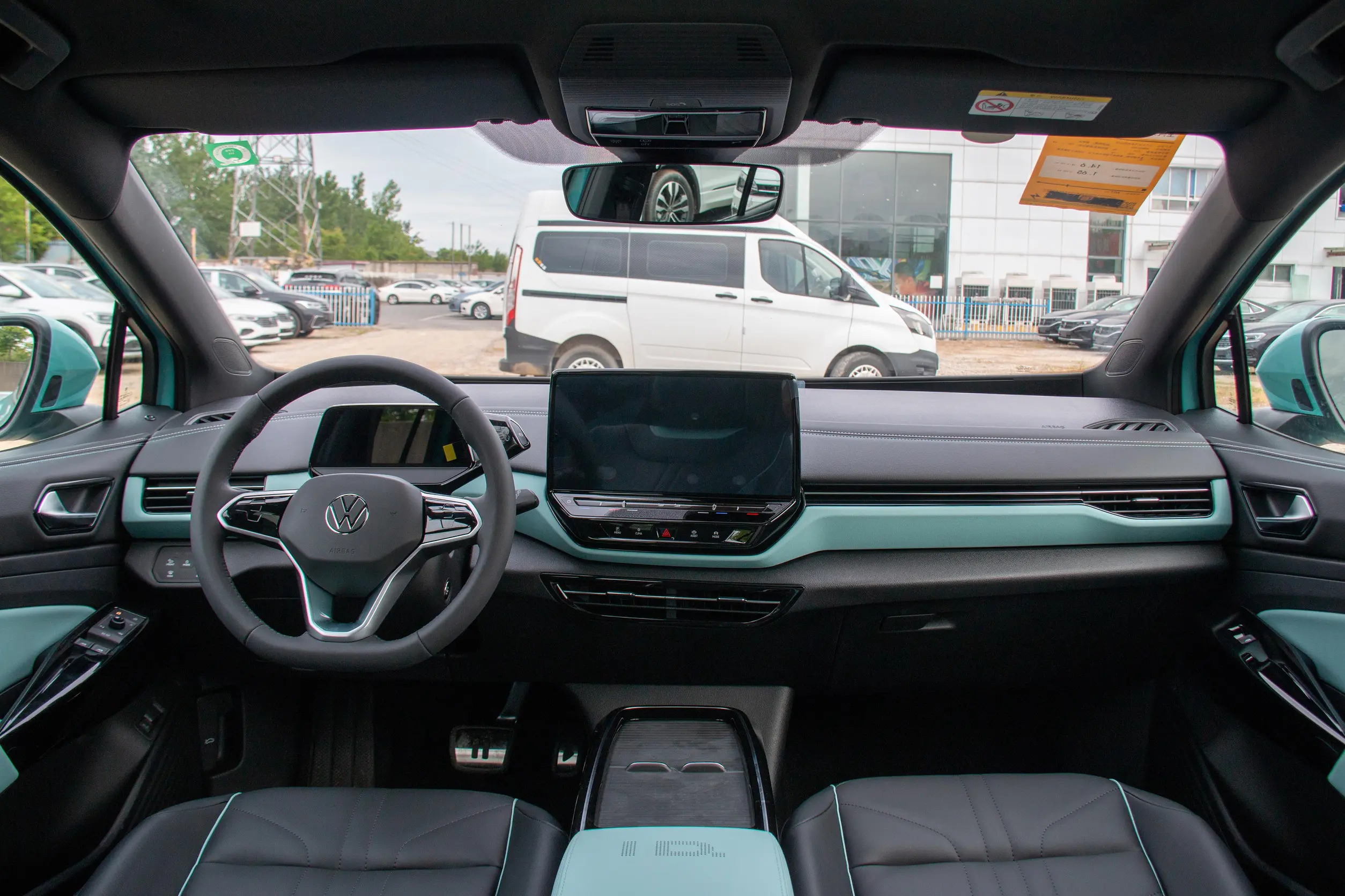 volkswagen id.4 x 2023 interior-1