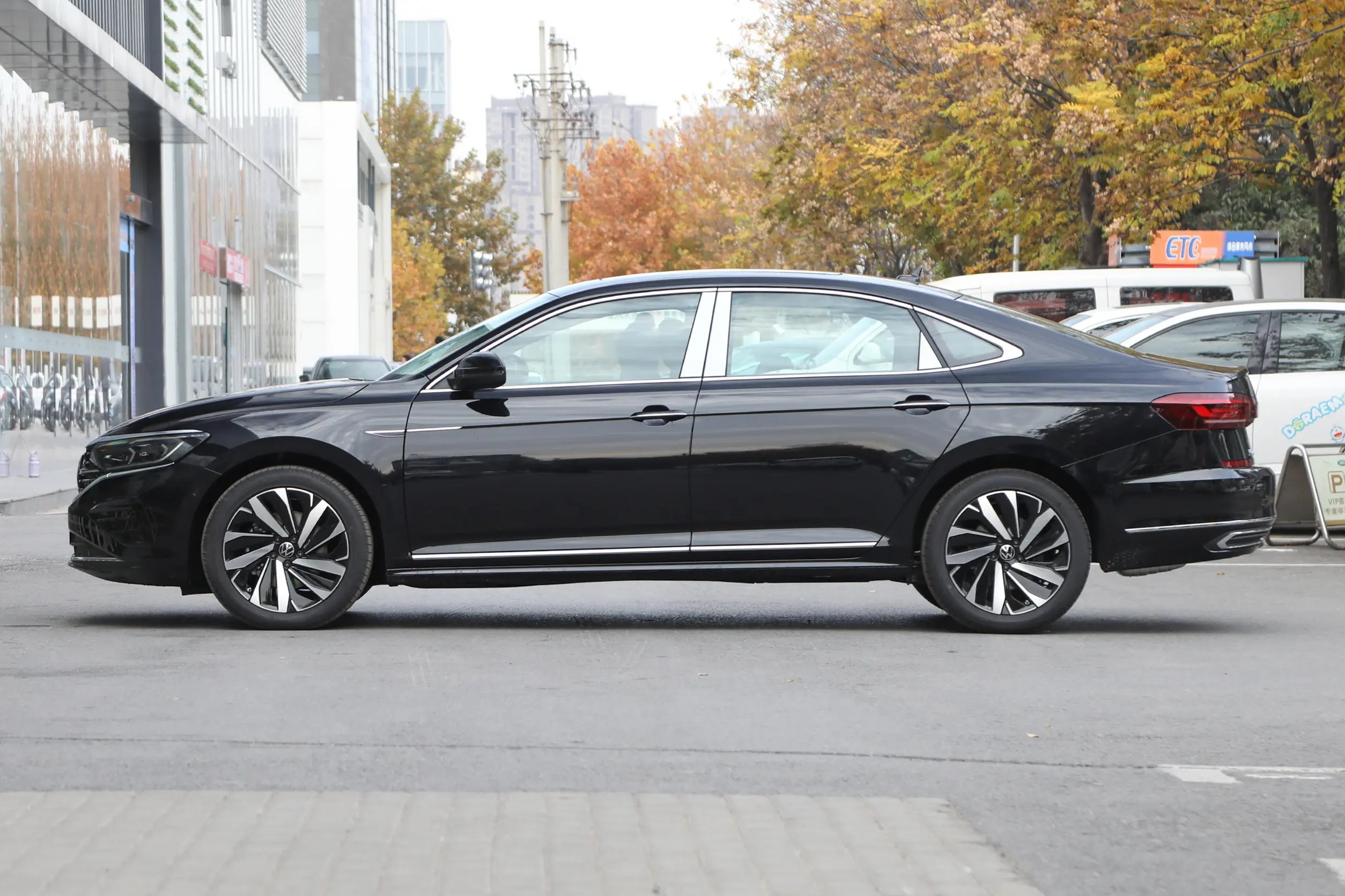 volkswagen passat 2024 внешний вид-3