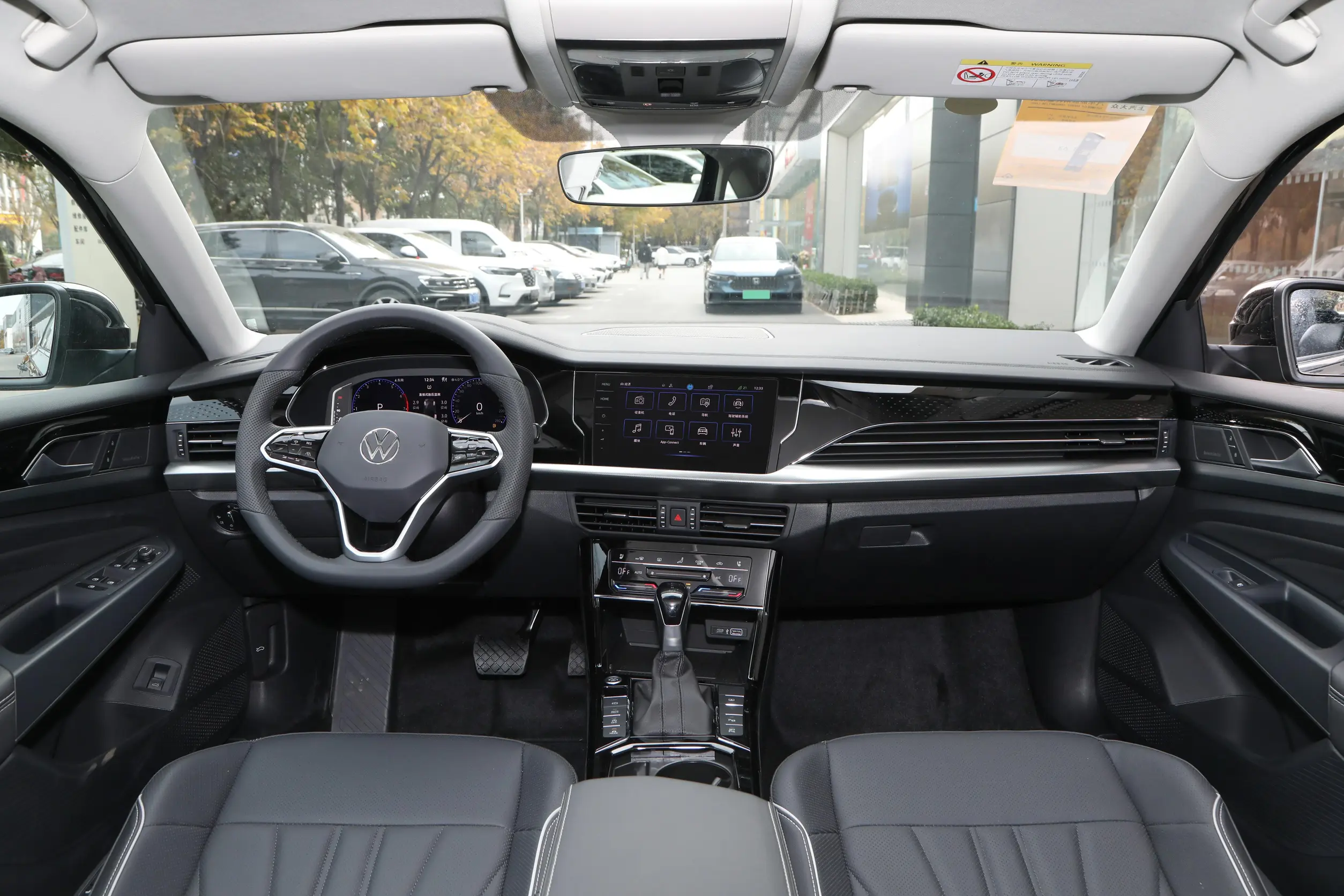 volkswagen passat 2024 interior-1