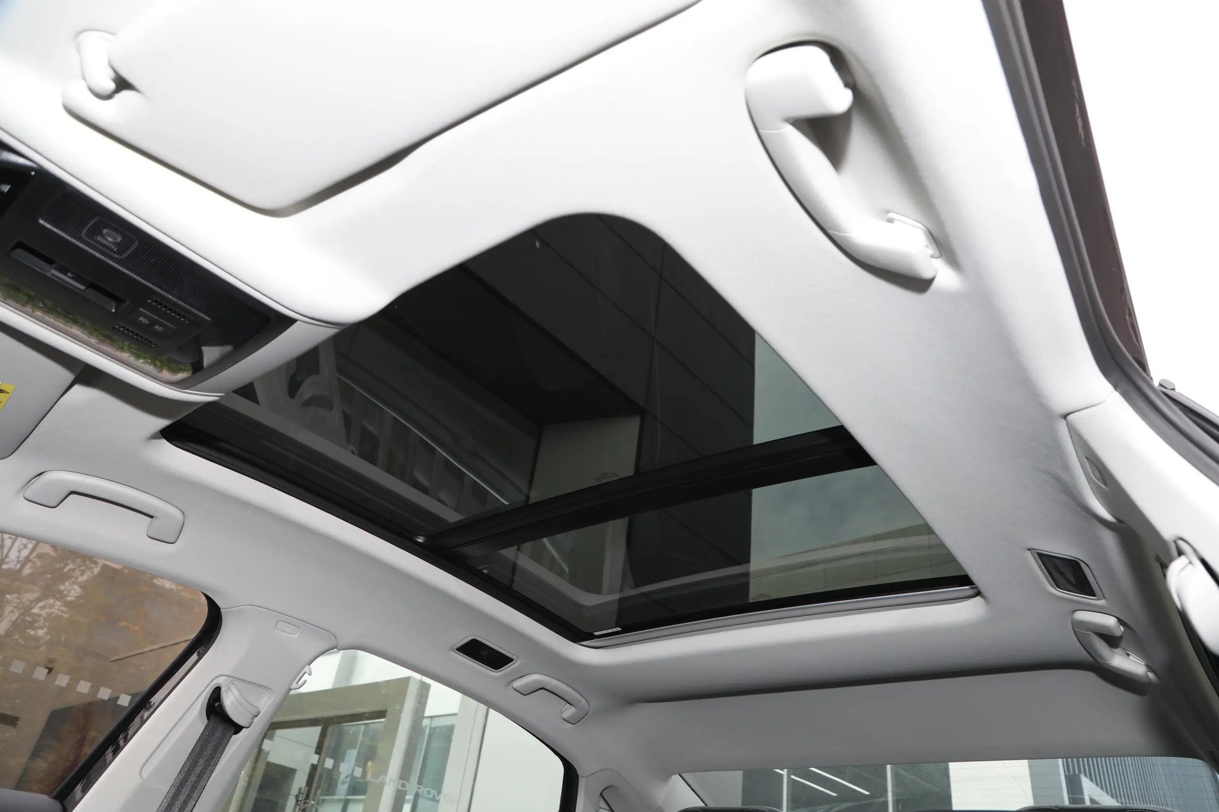 volkswagen passat 2024 space-3
