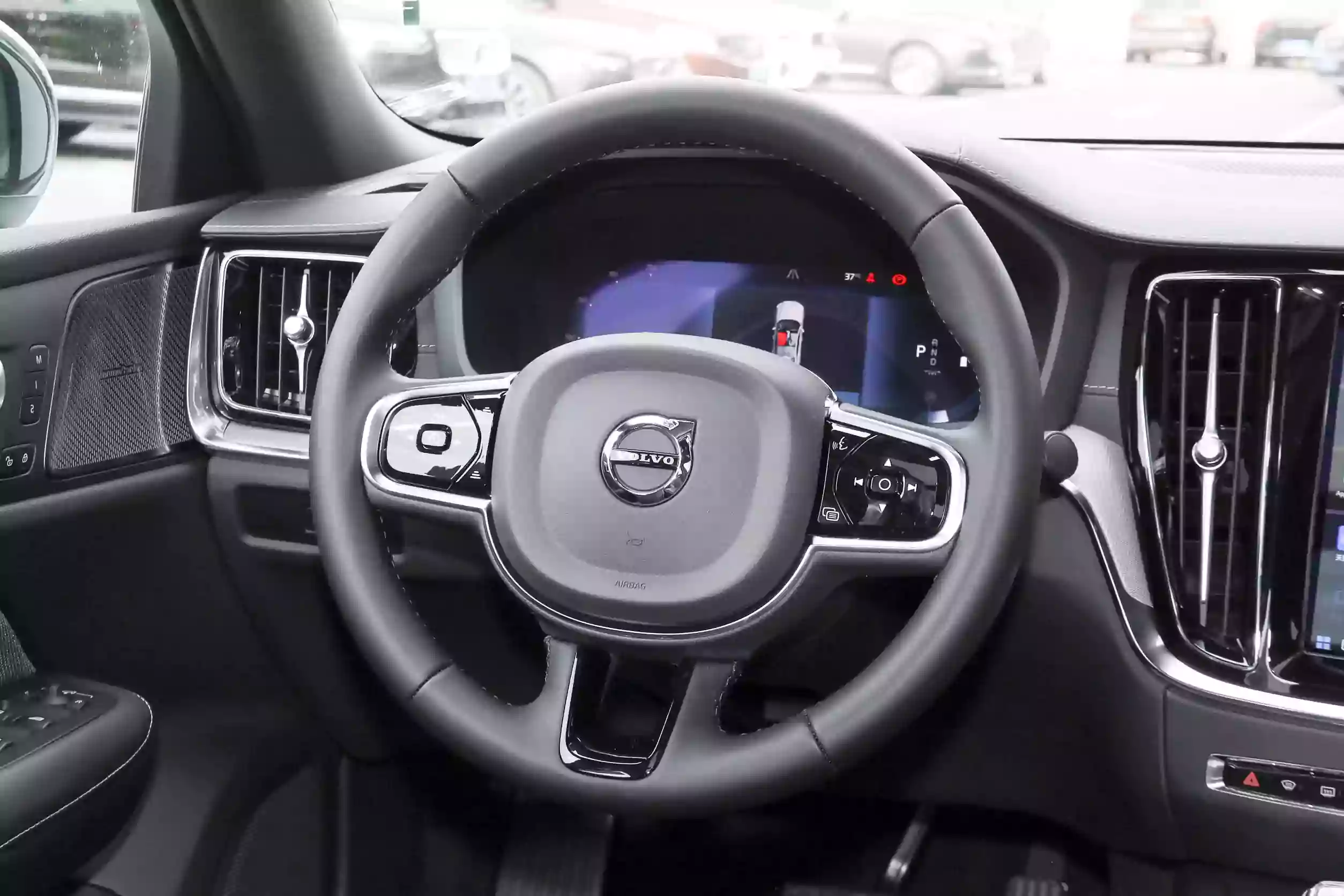 volvo s60 2024 интерьер-2