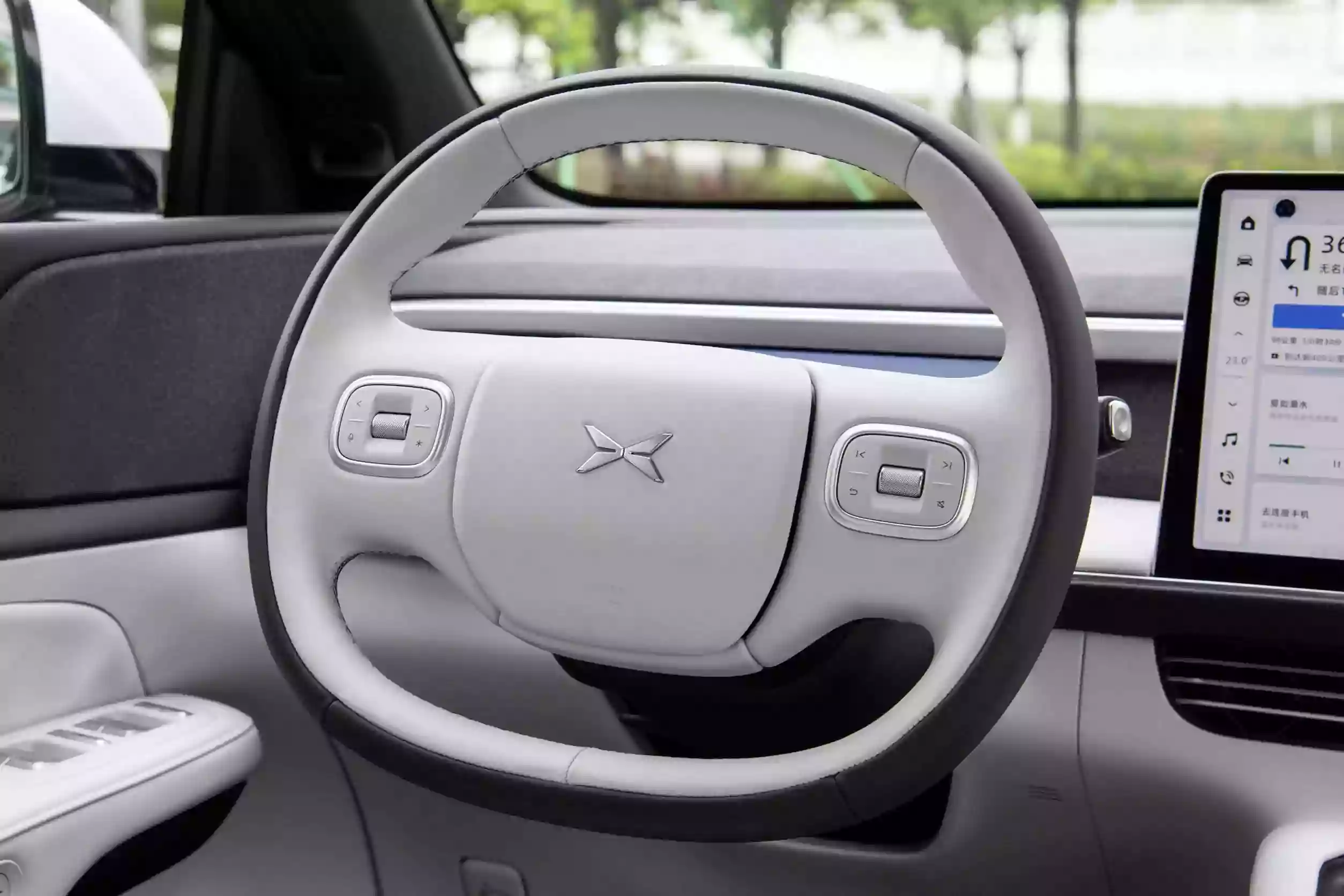 xpeng g6 2023 интерьер-2