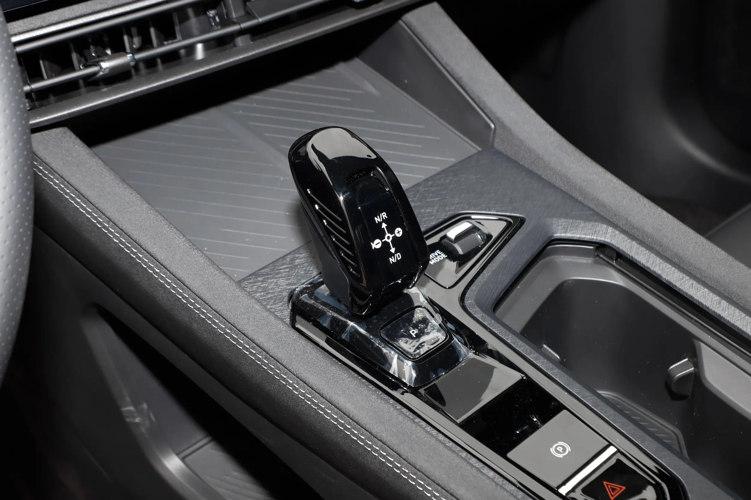 Lynk & Co 03 2023 Interior2