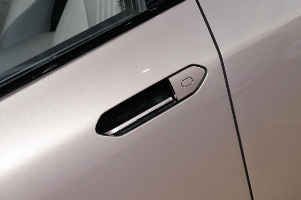 Toyota bZ3 door handle