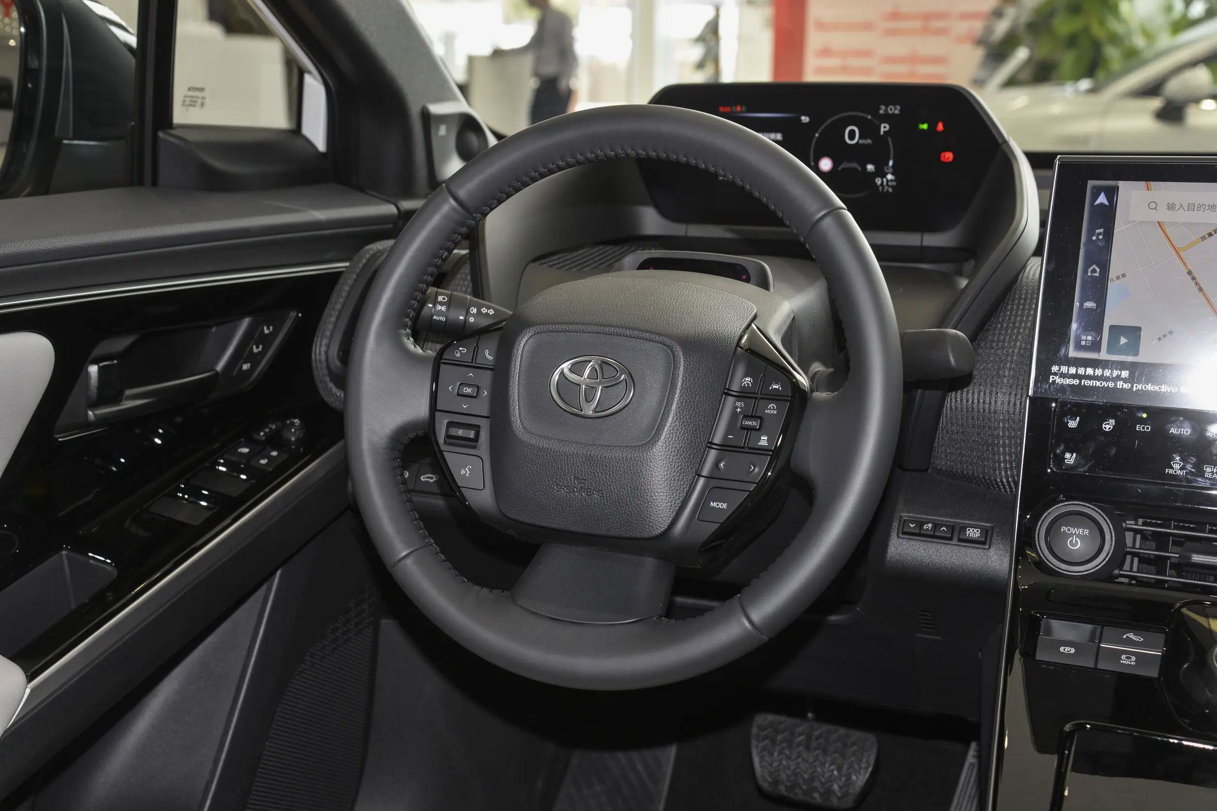 toyota bz4x 2024 интерьер-2