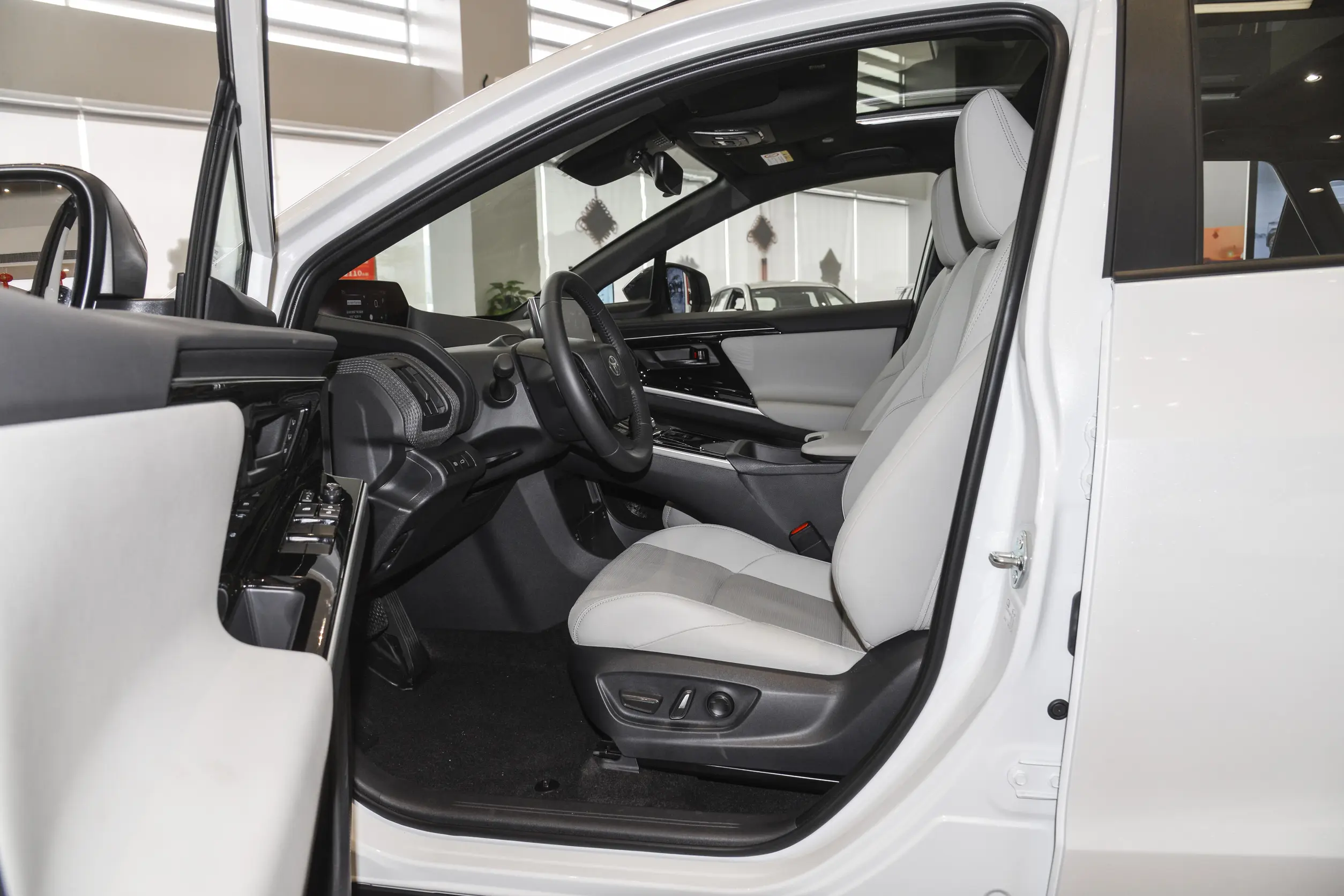 toyota bz4x 2024 space-1