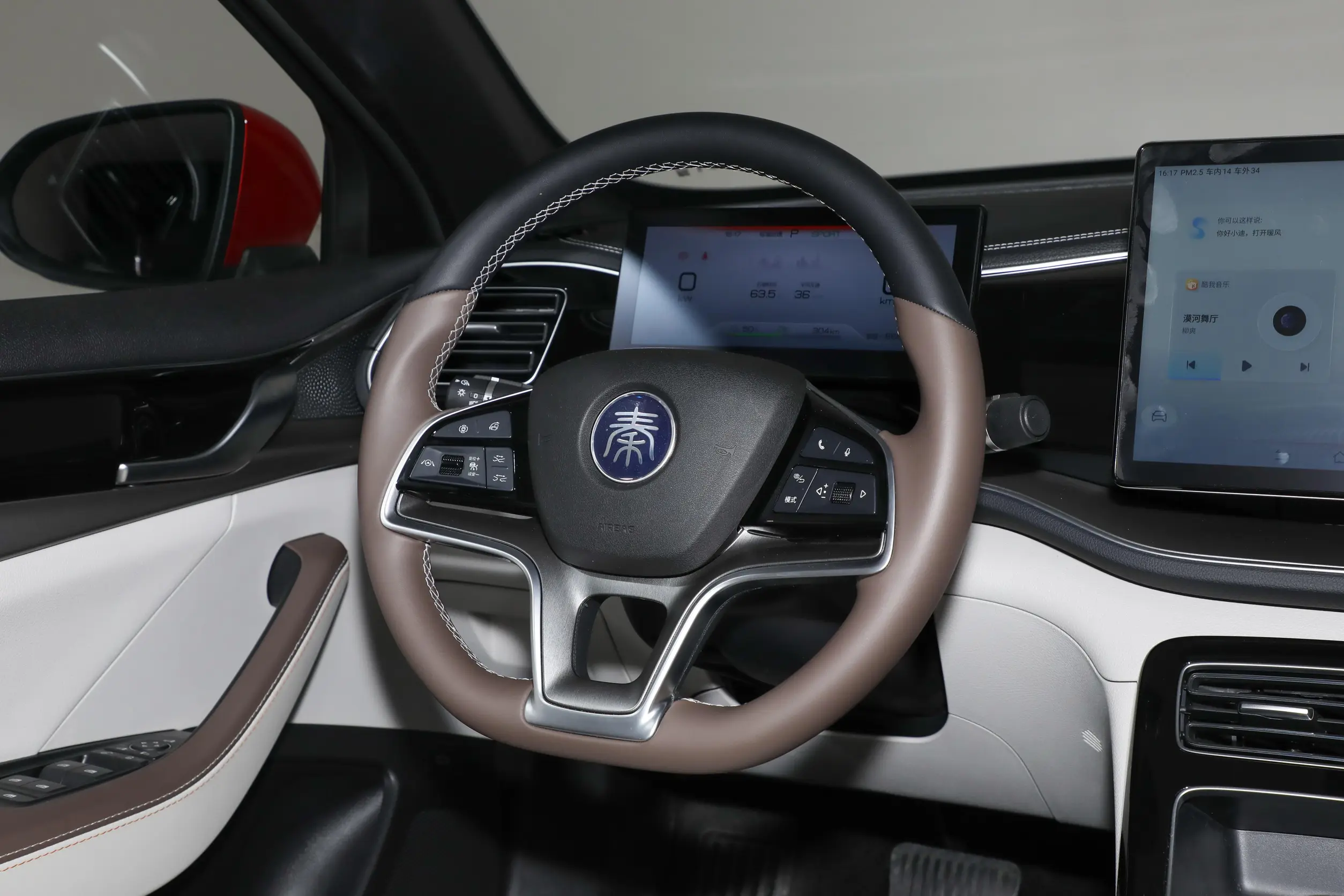 byd qin plus ev 2024 интерьер-2