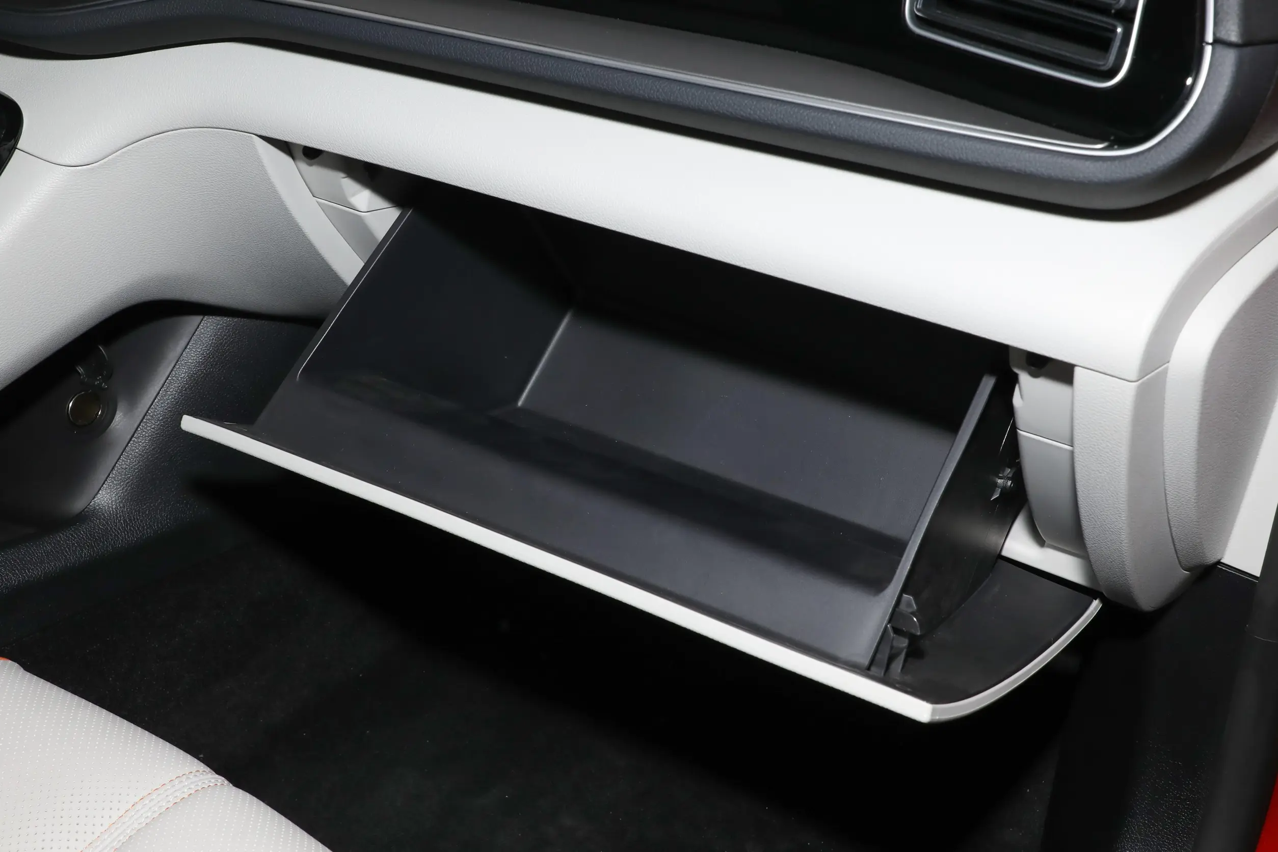 byd qin plus ev 2024 интерьер-4