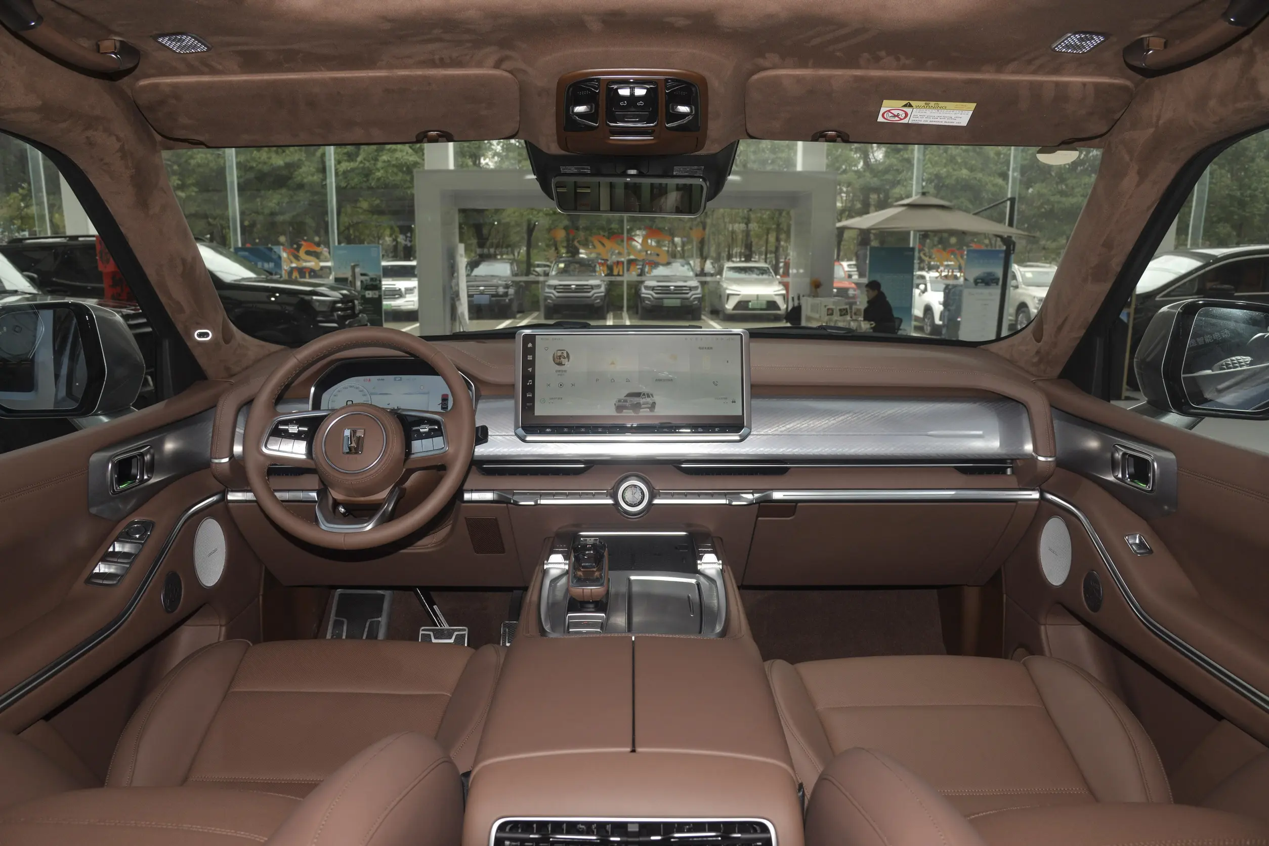 gwm tank 700 hi4-t 2024 interior-1