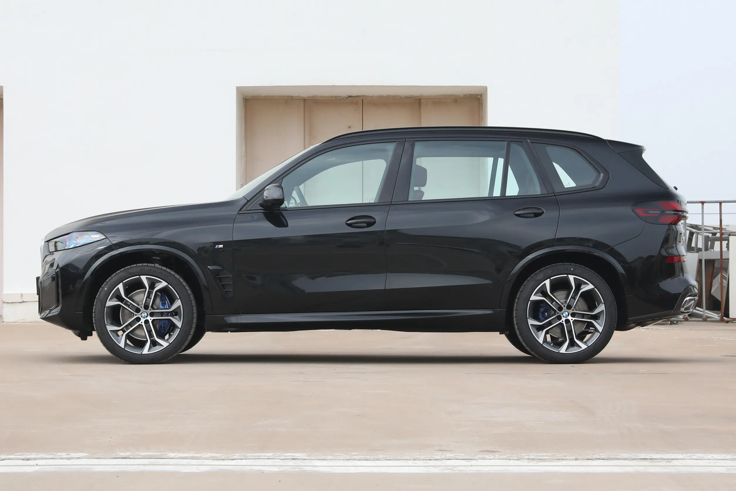 bmw x5 2023 внешний вид-3