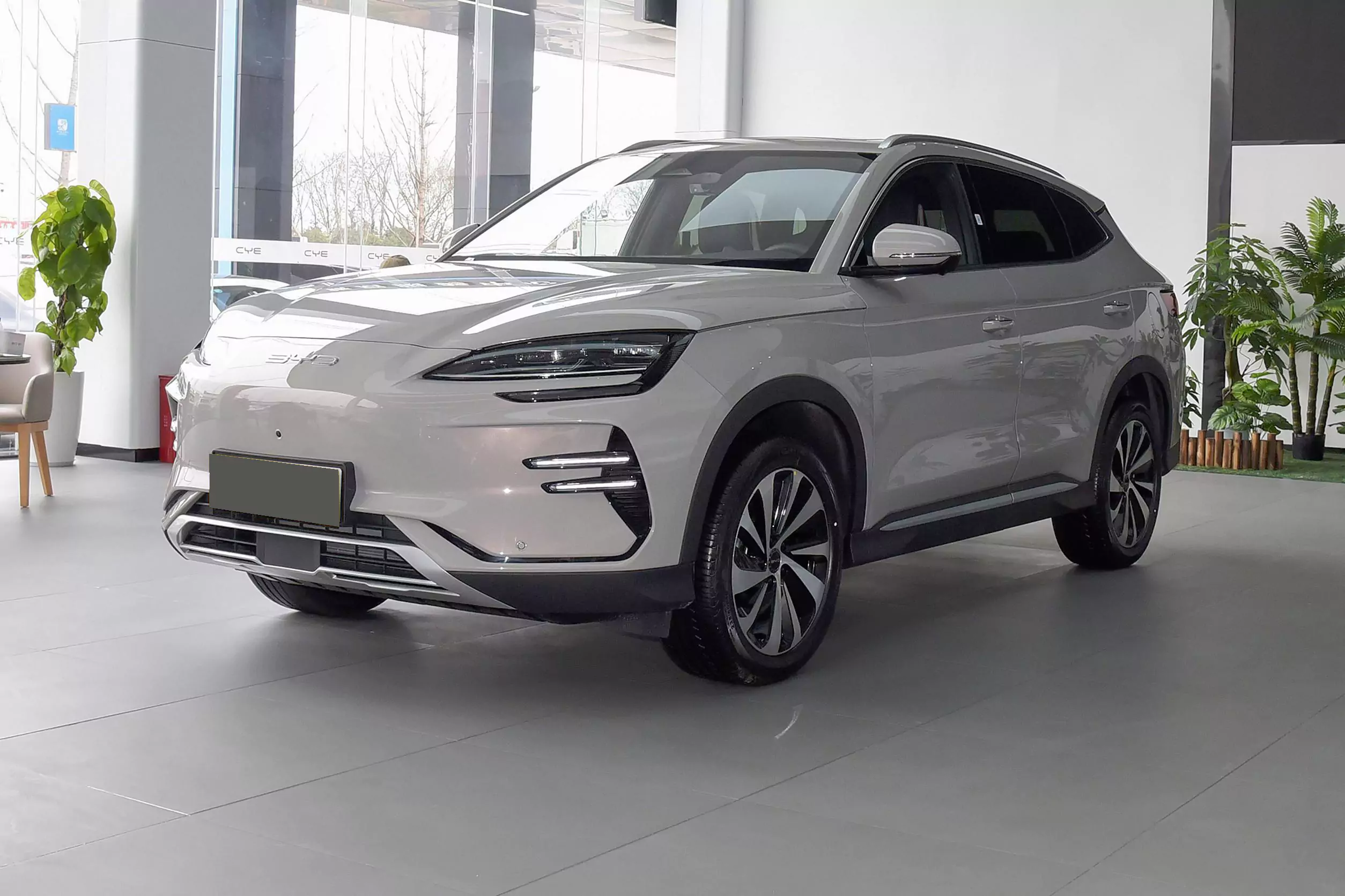 byd song plus ev 2024 внешний вид-1