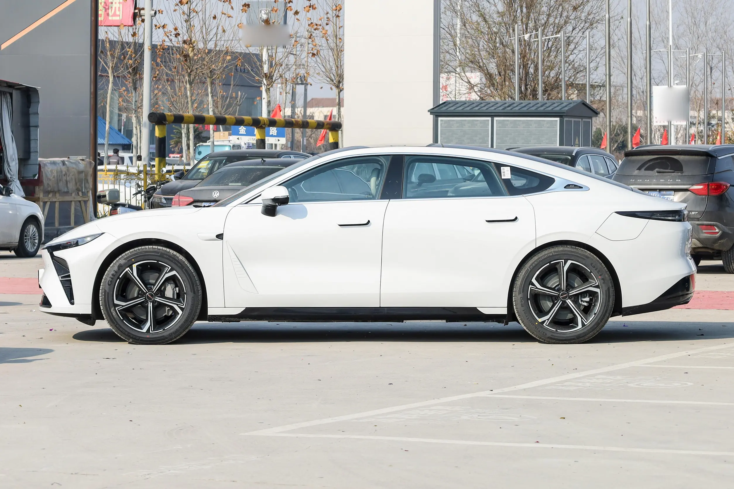 exeed sterra es 2024 внешний вид-3