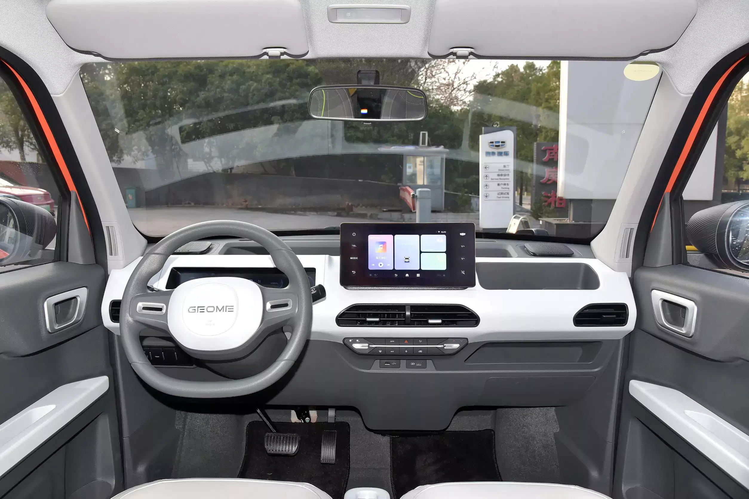 geely panda 2024 interior-1