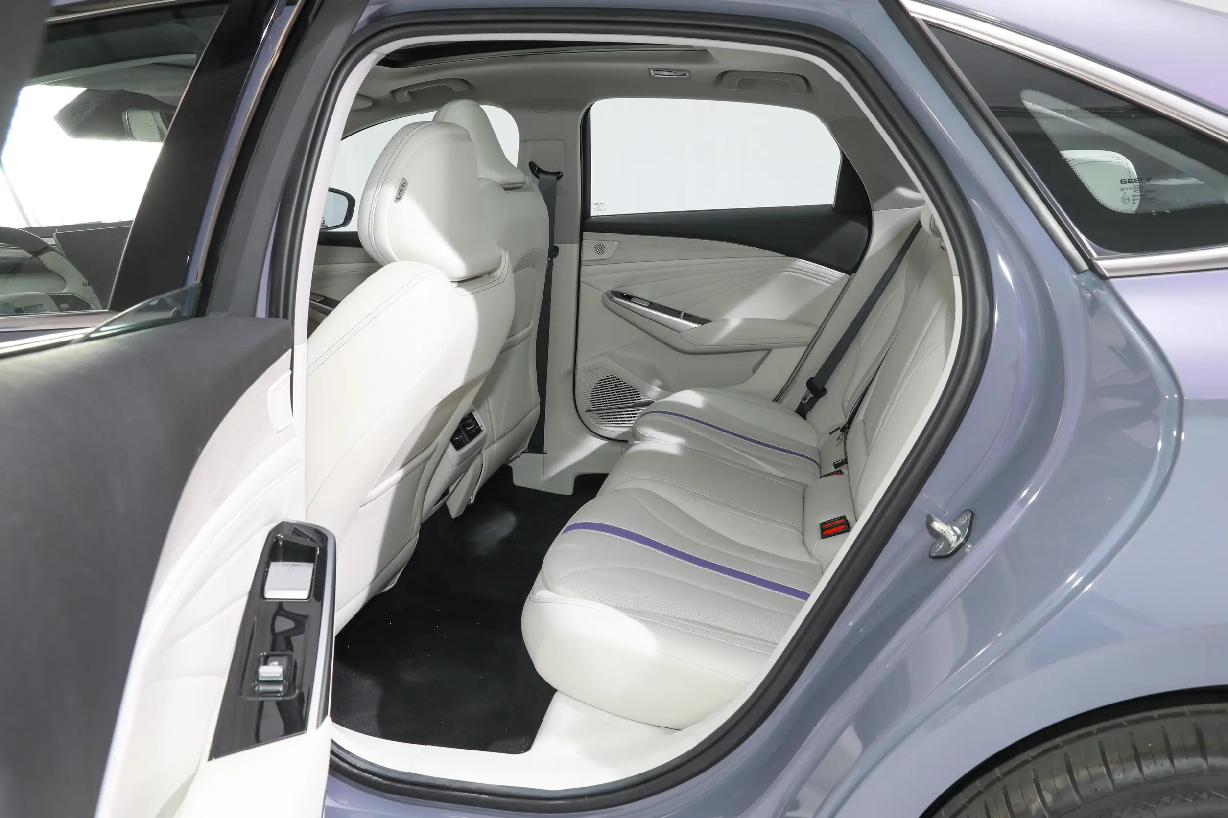 geely protace l 2024 space-2