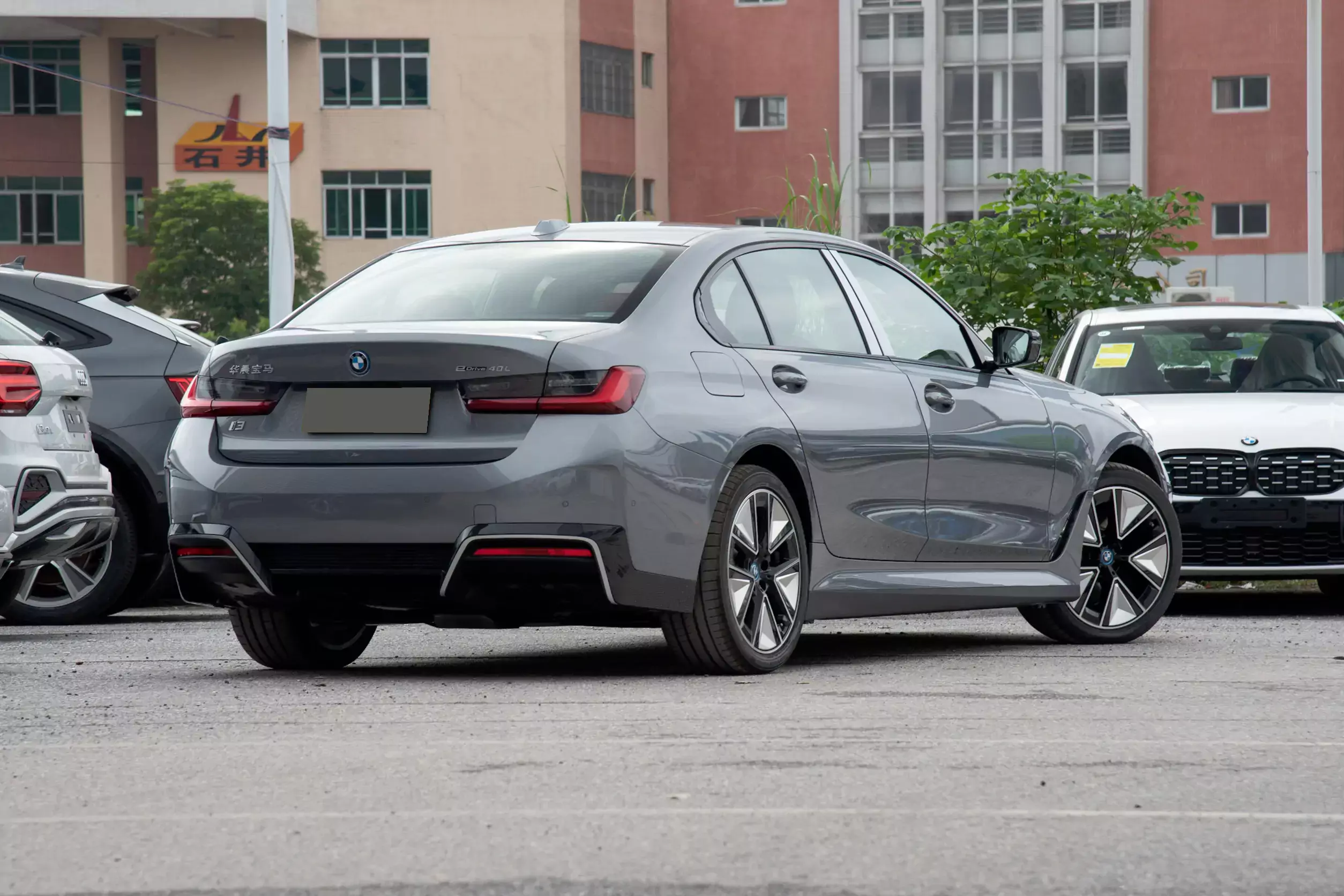 bmw i3 2023 внешний вид-4