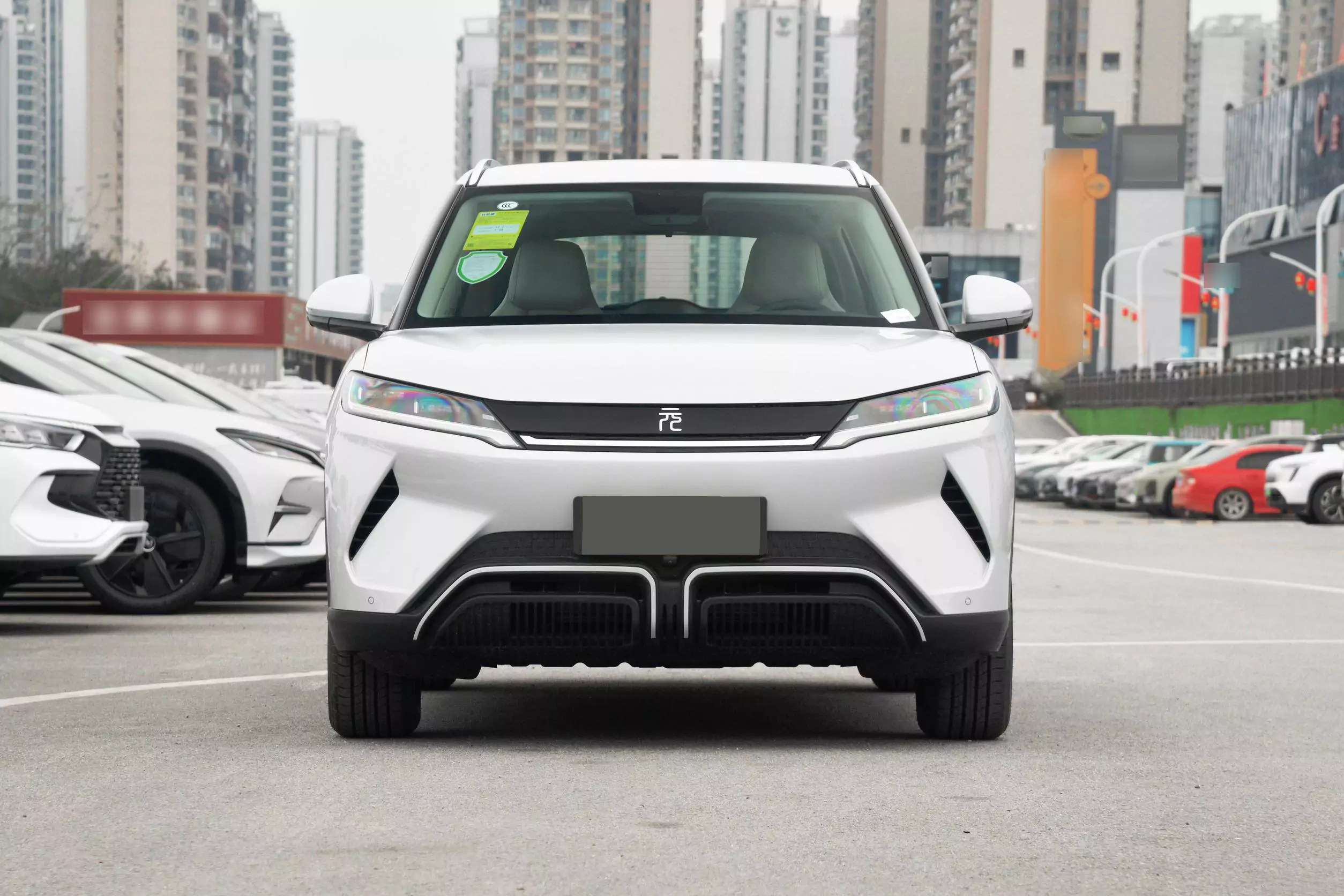 byd yuan up 2024 внешний вид-2