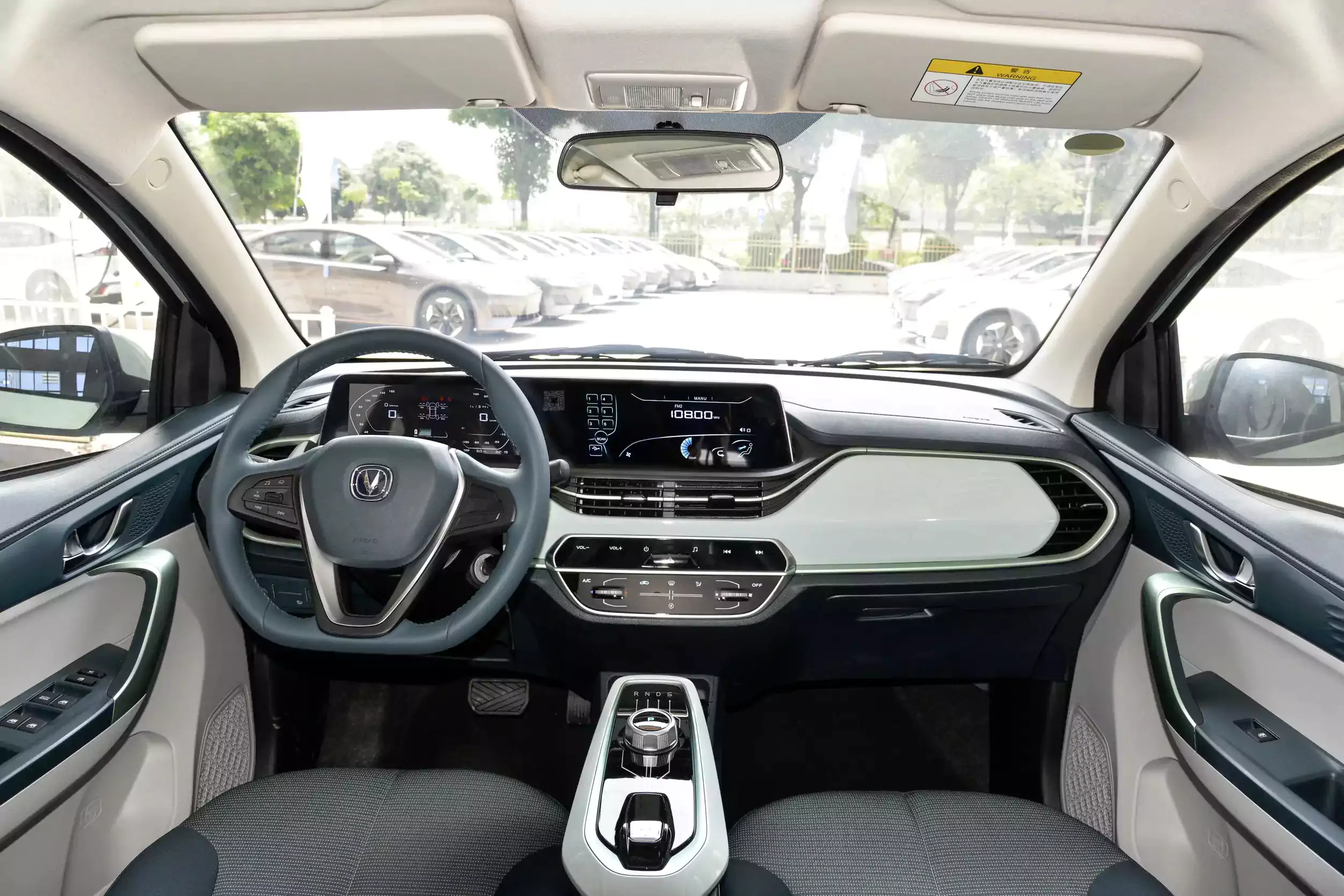 чанген бенбен e-star 2023 interior-1