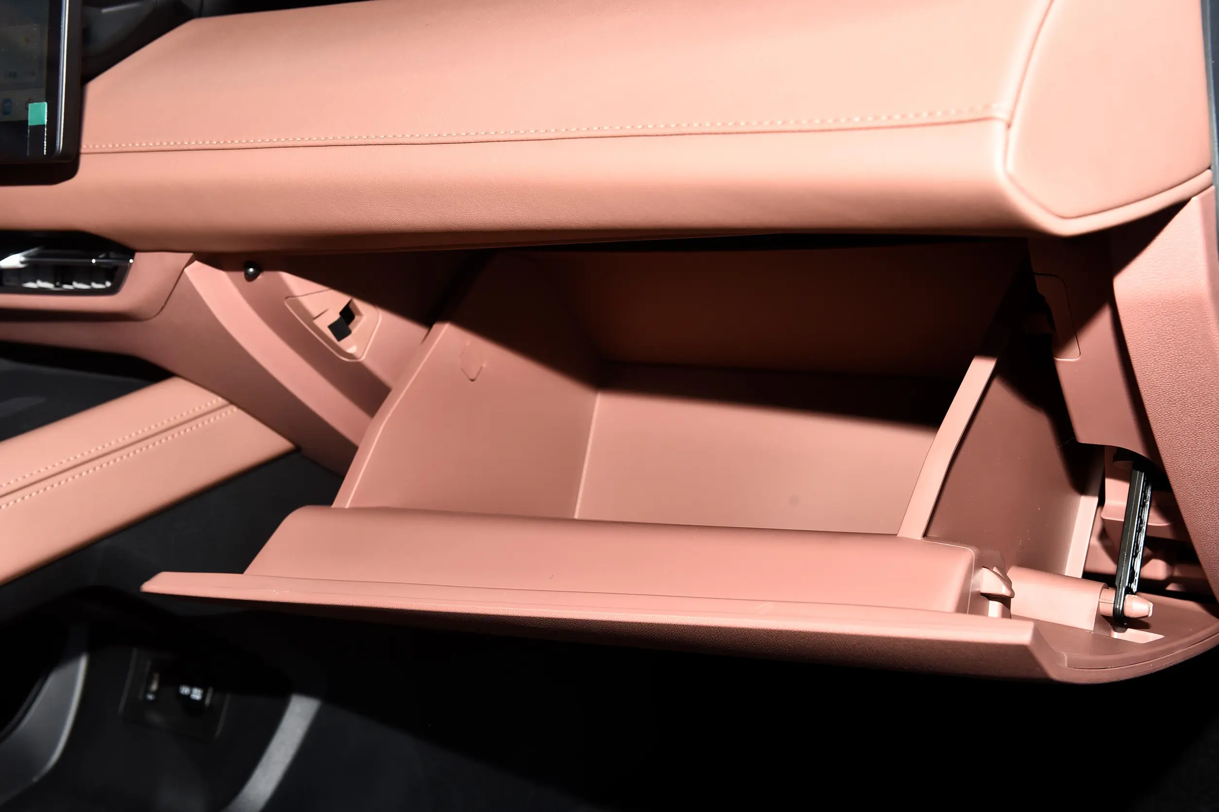 changan uni-z 2024 interior-4