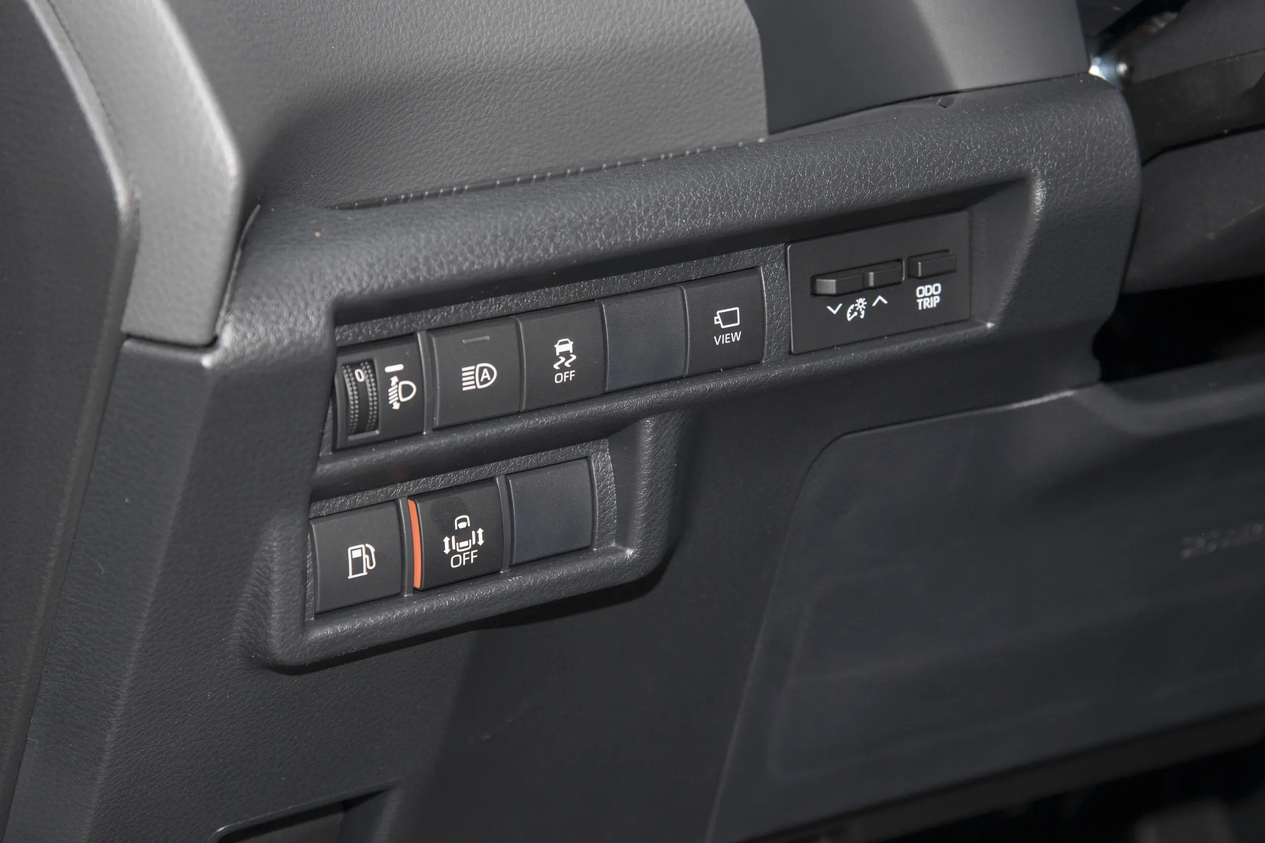 toyota sienna 2024 интерьер-4