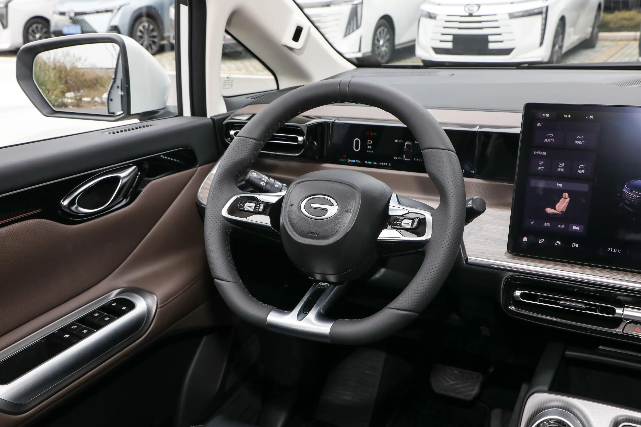 gac trumpchi e8 phev 2024 интерьер-2
