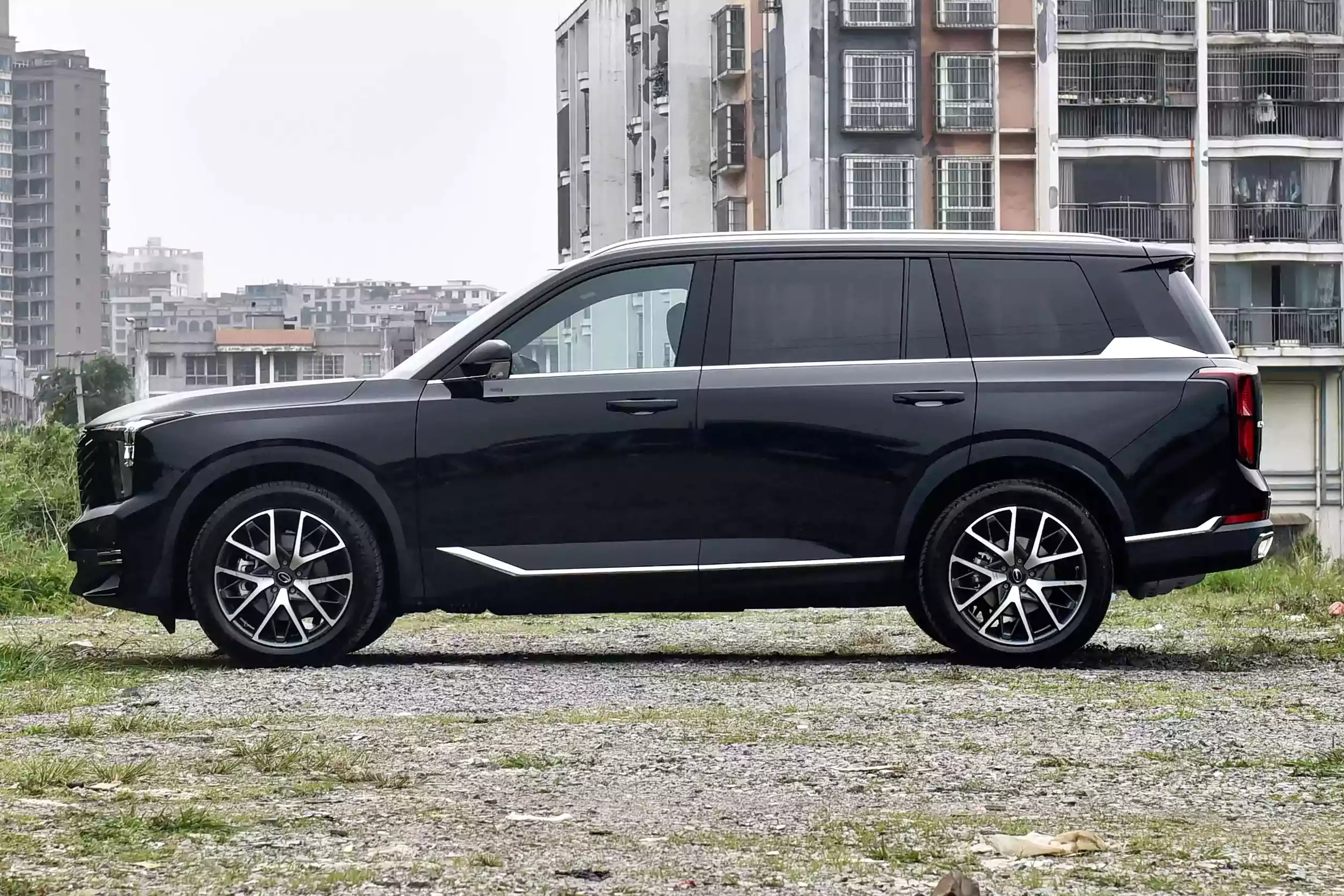 gac trumpchi gs8 2025 внешний вид-3