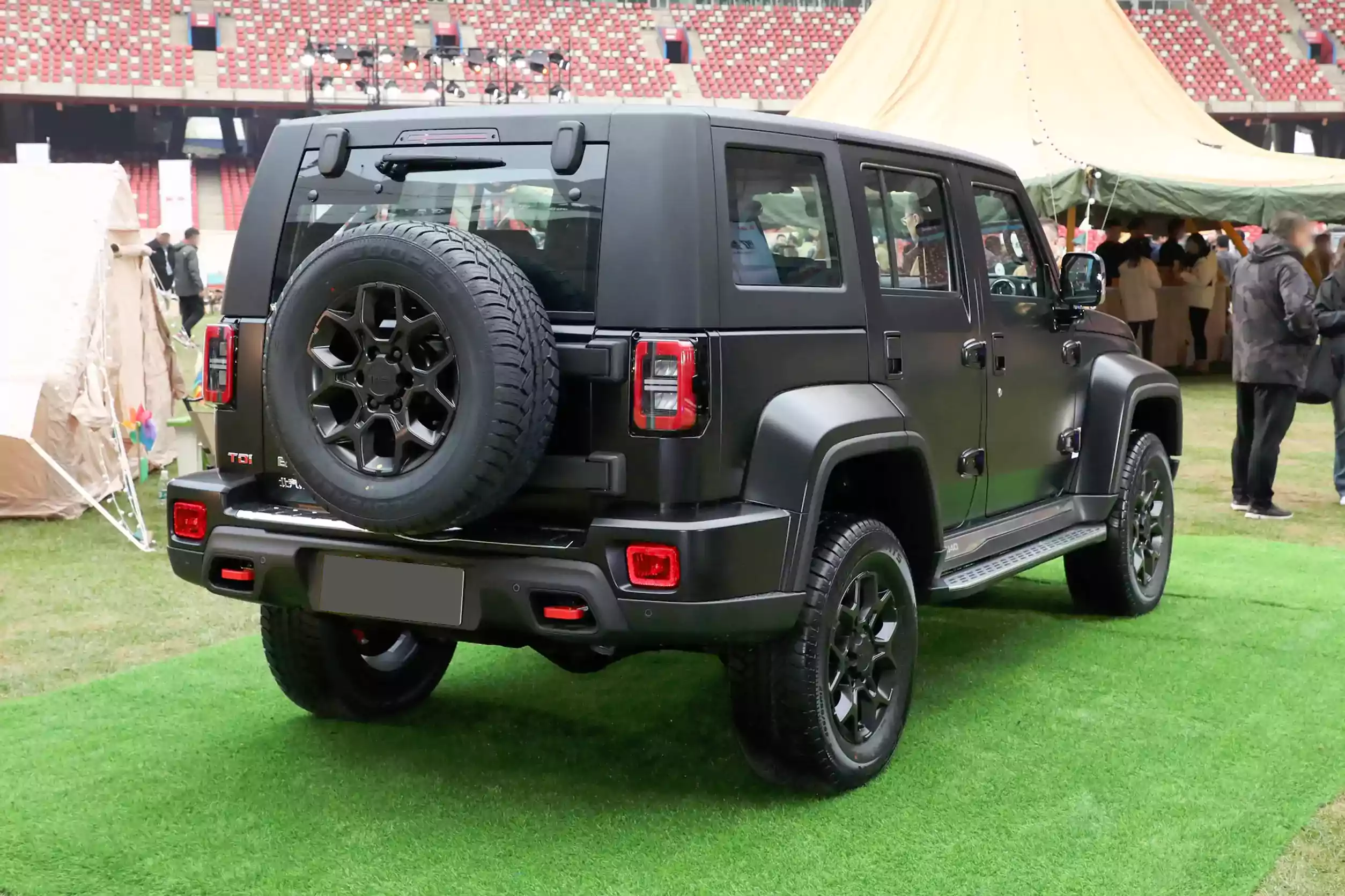 baic bj40 2024 внешний вид-4