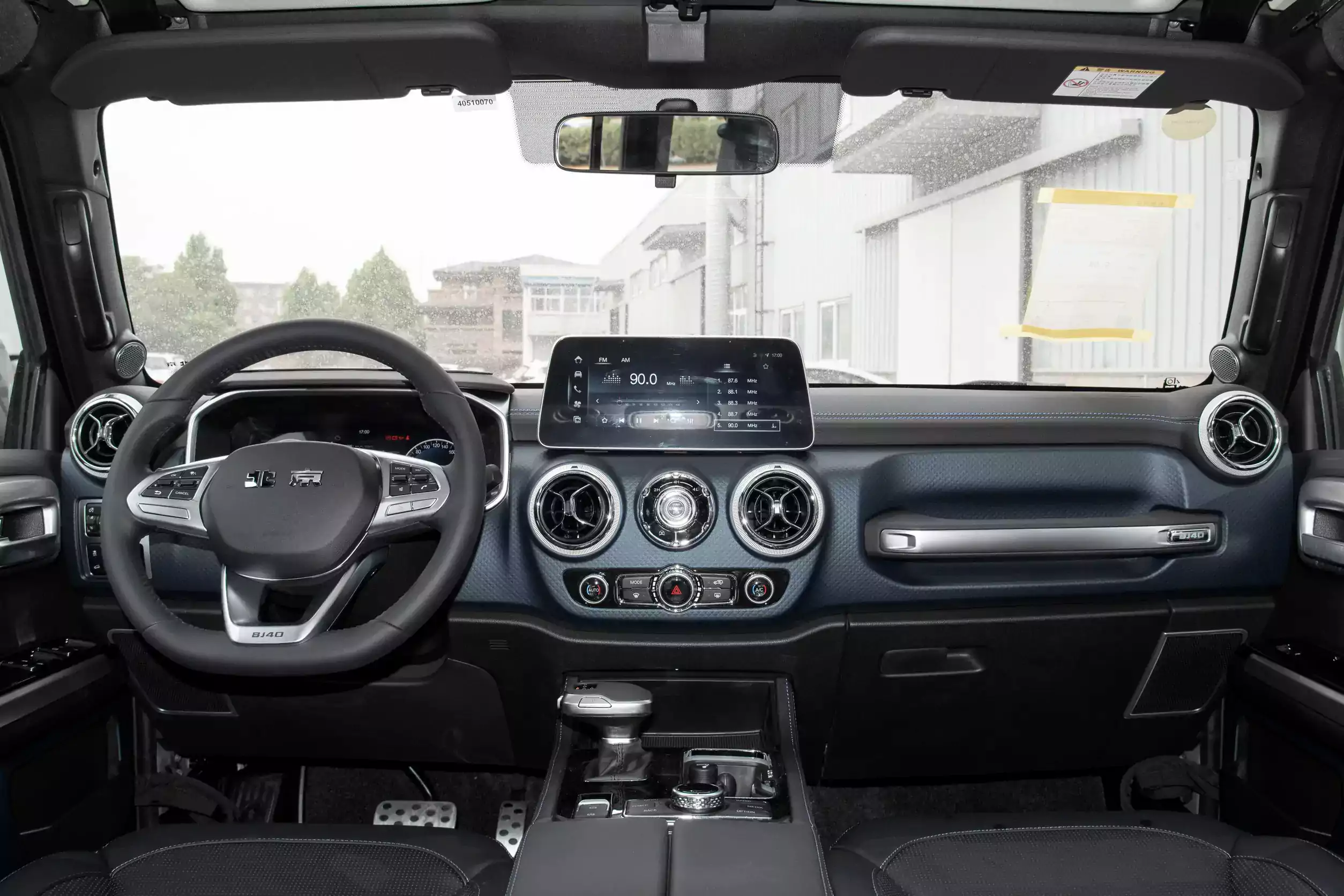 baic bj40 2024 интерьер-1