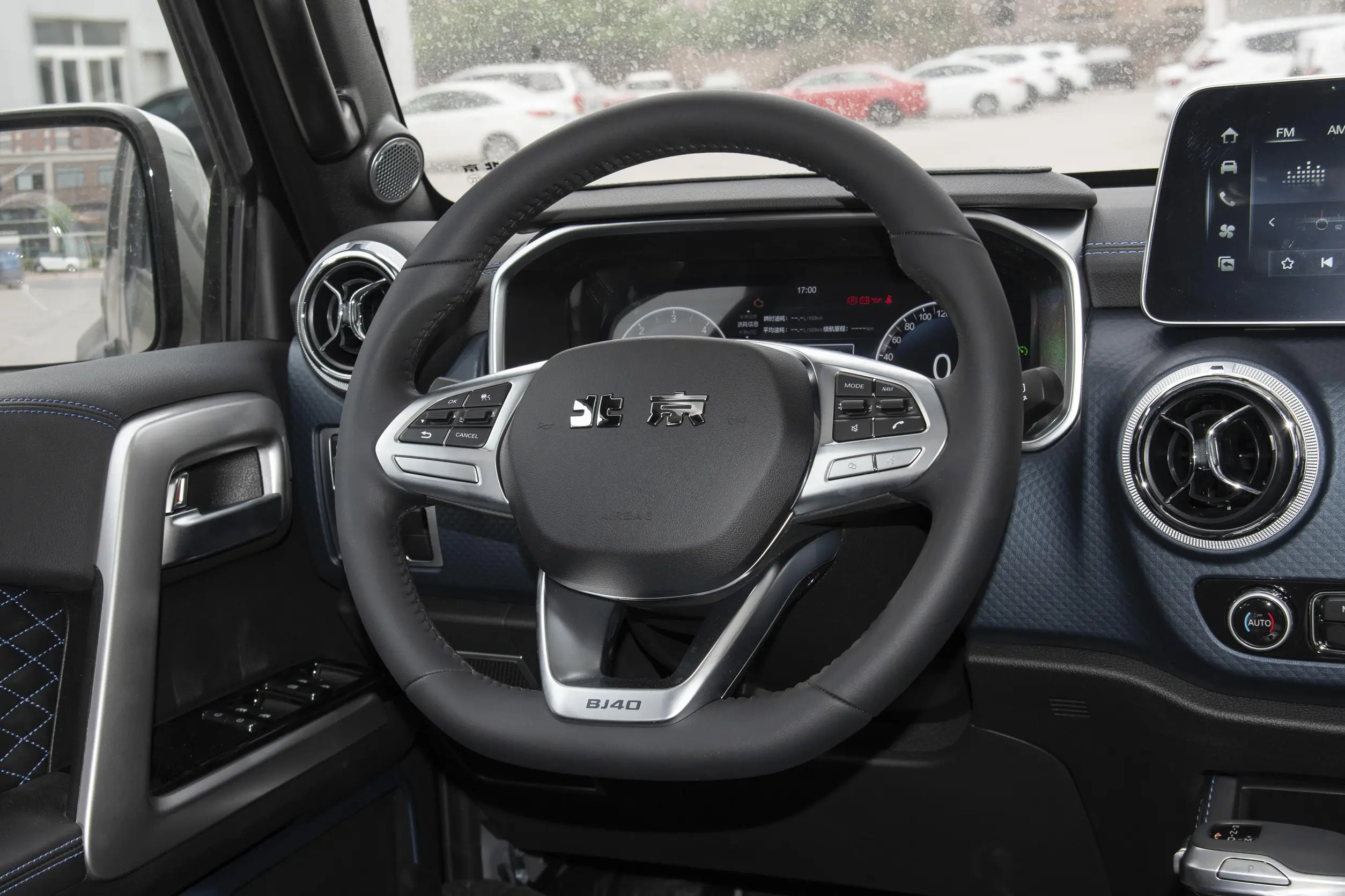 baic bj40 2024 интерьер-2