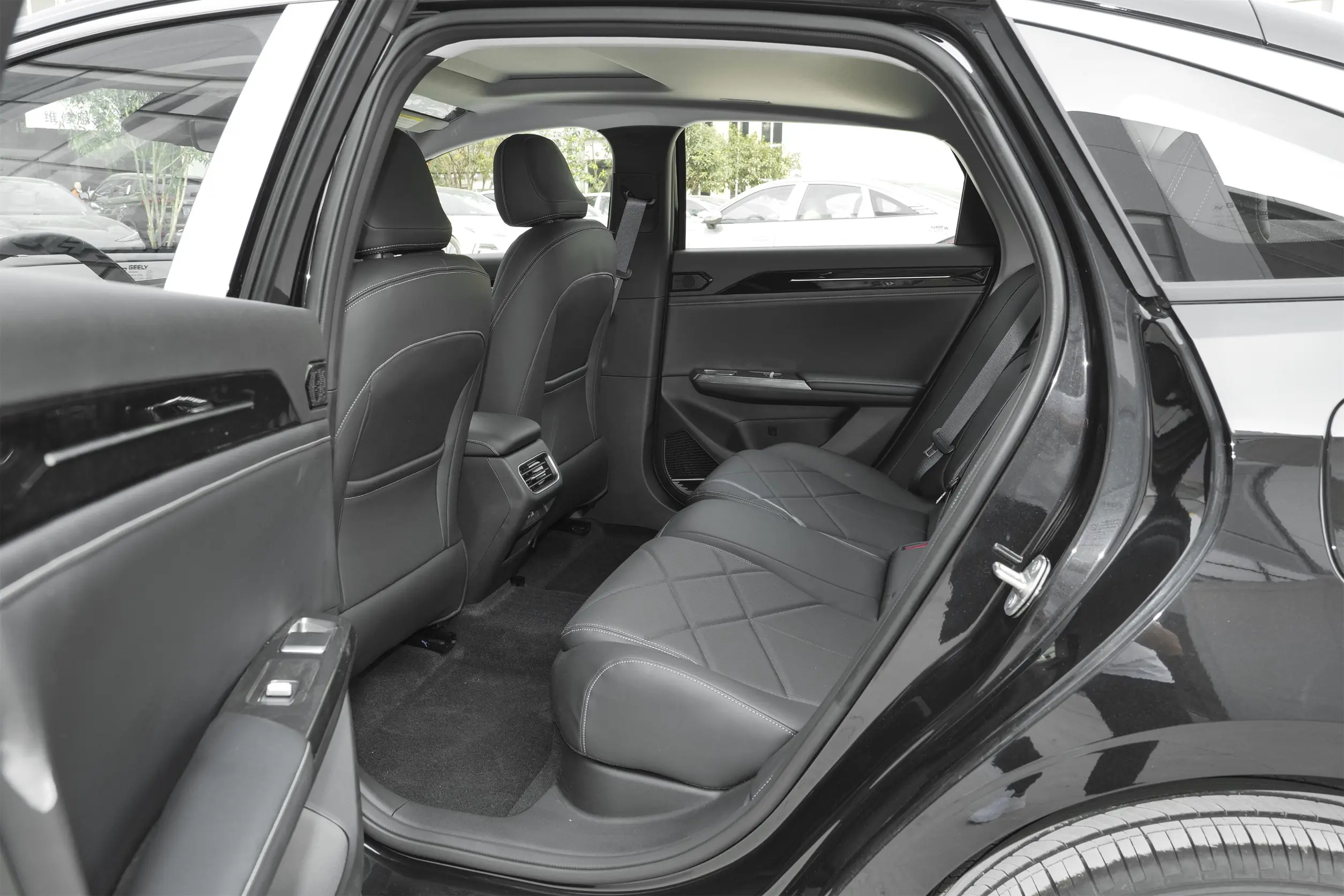 geely galaxy l6 2024 picture-7