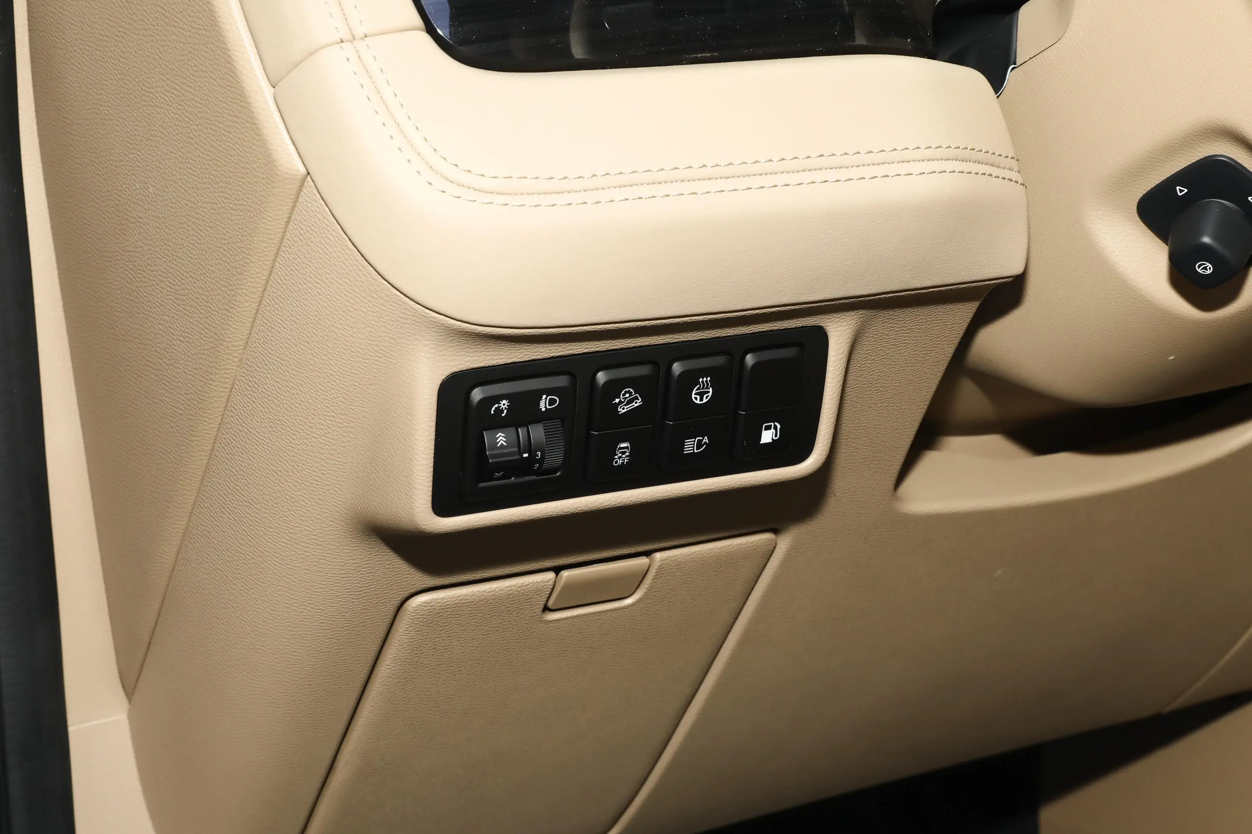 baic bj60 thunder 2024 picture-4