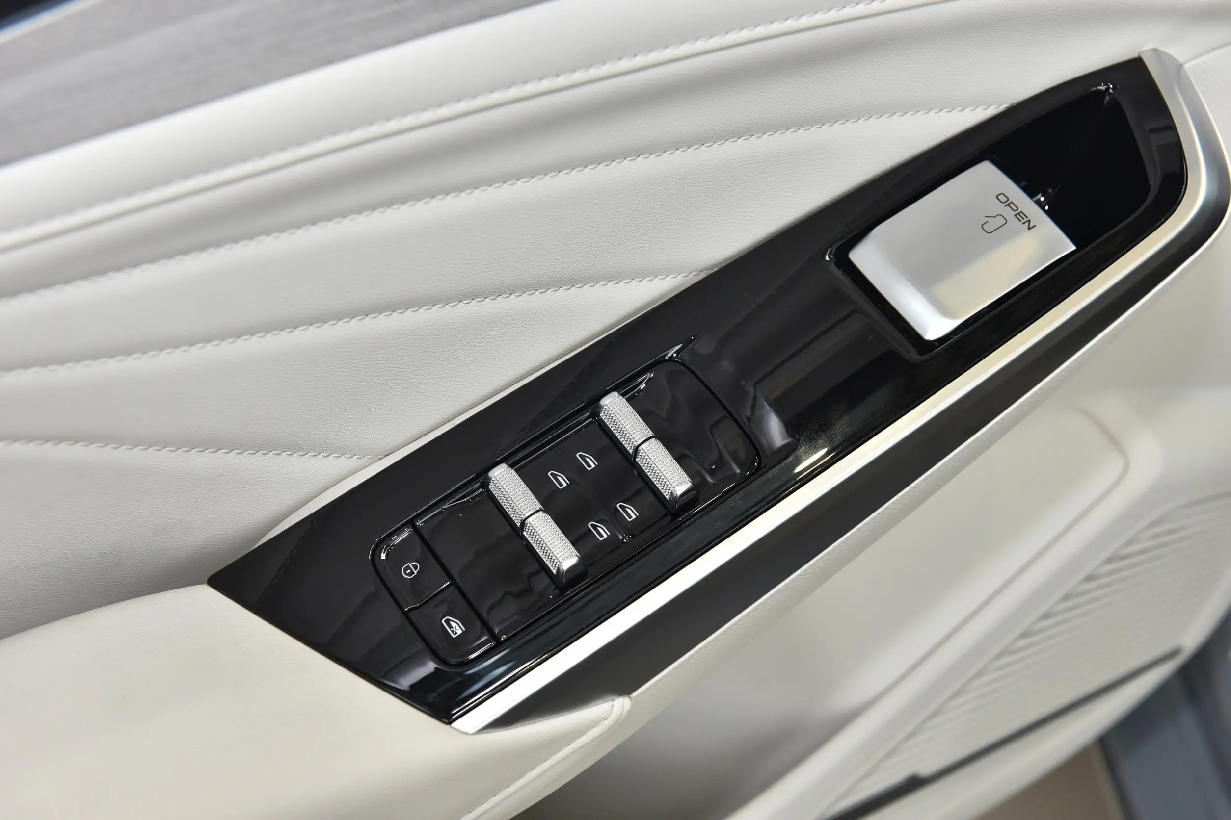 geely protace l picture (2)