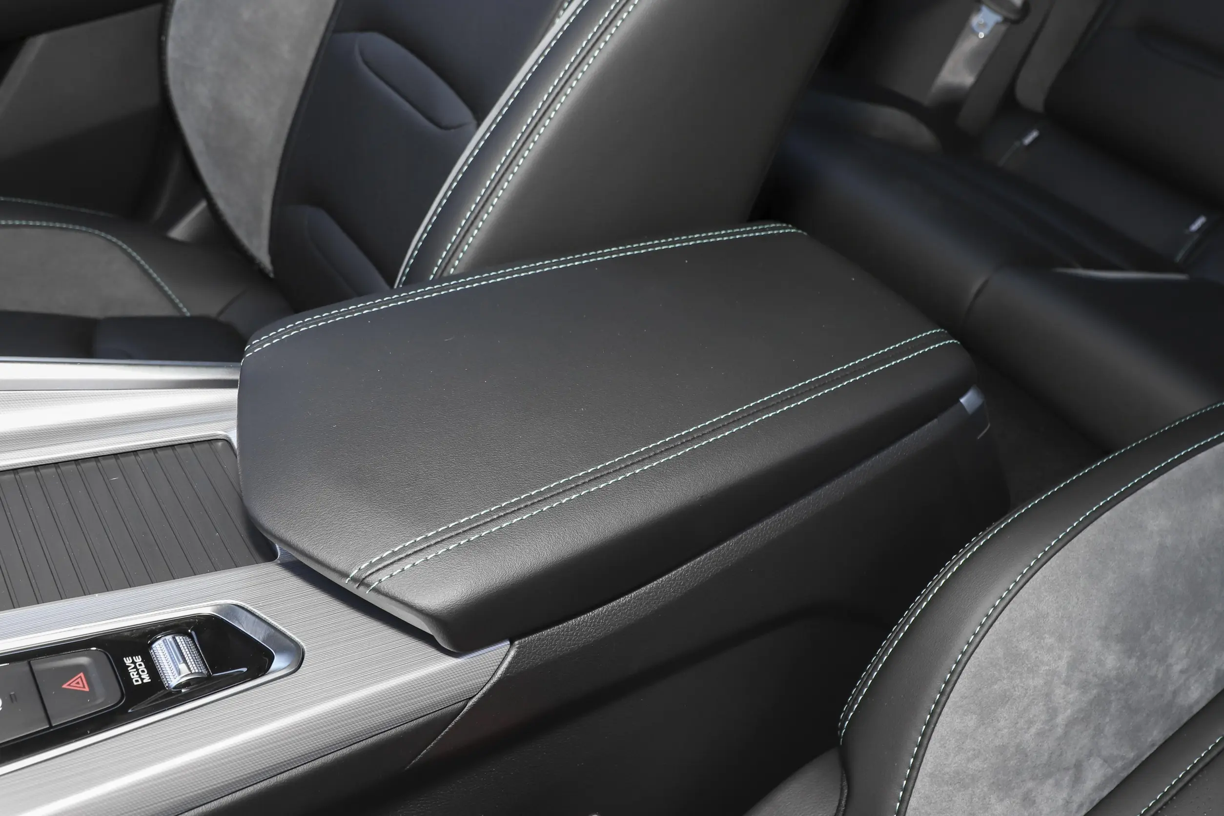 geely protace picture (5)
